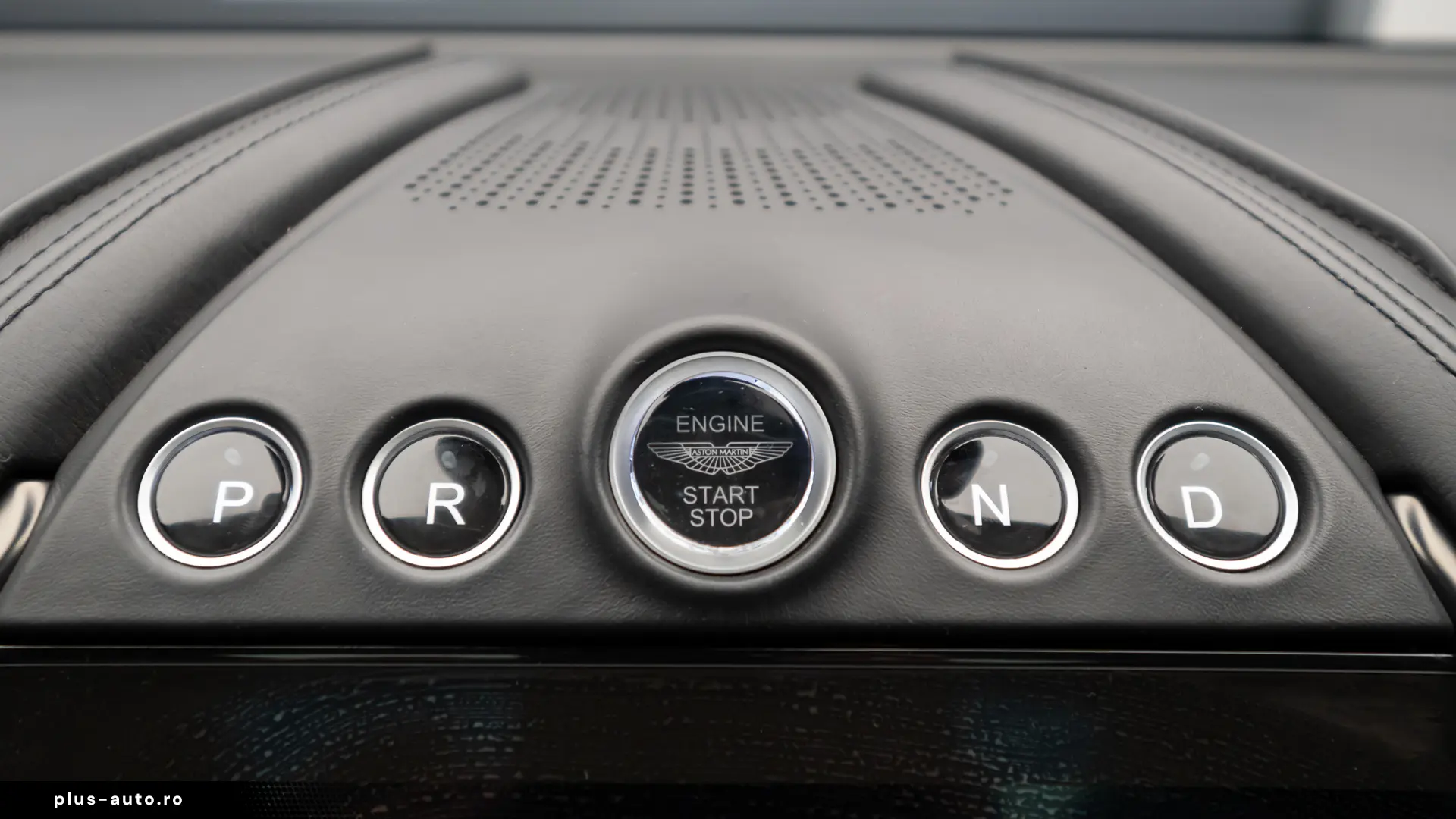 Aston Martin DBX V8 4.0 Bi-Turbo-Dynamic-Indulgence Pack