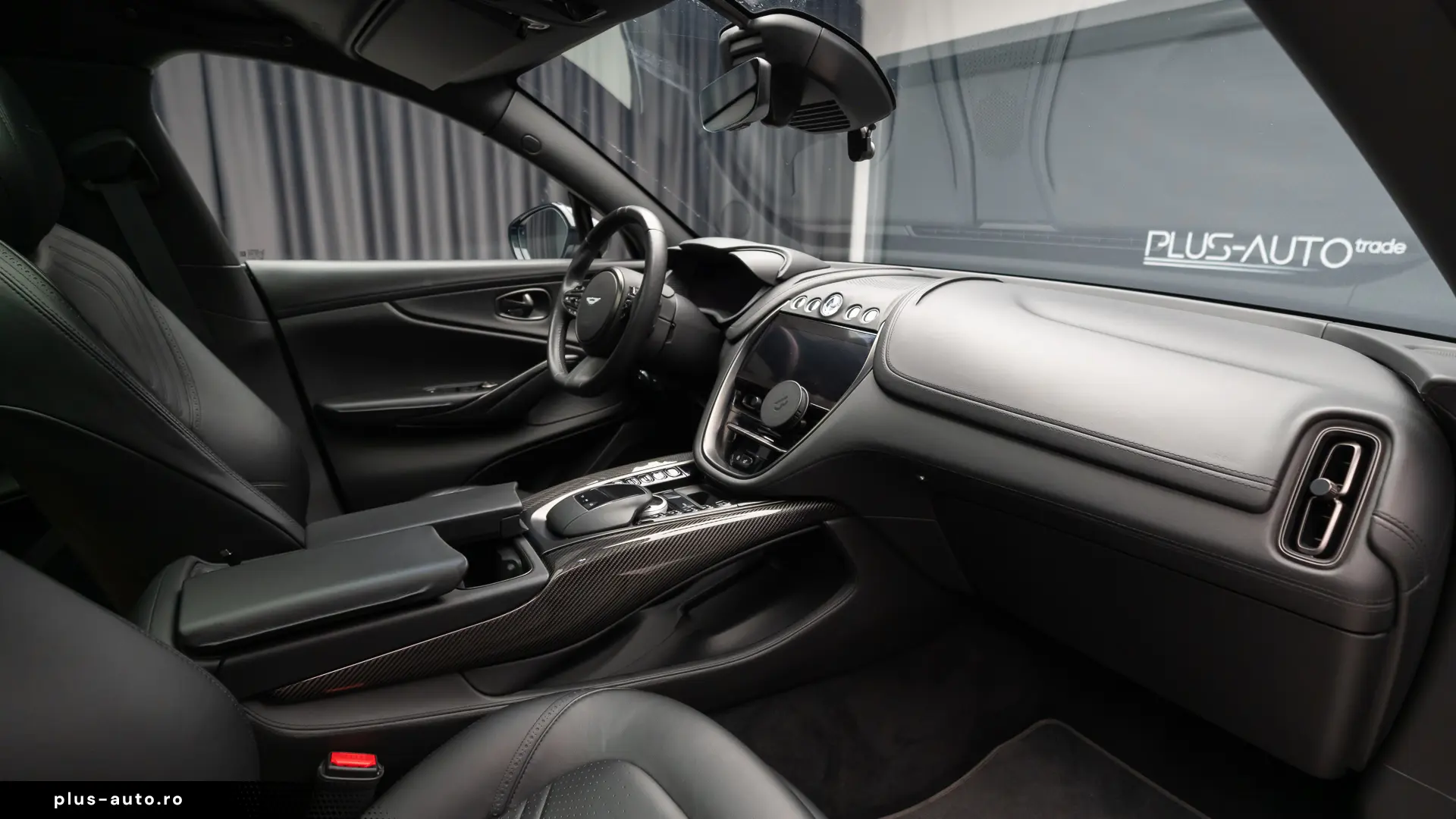 Aston Martin DBX V8 4.0 Bi-Turbo-Dynamic-Indulgence Pack