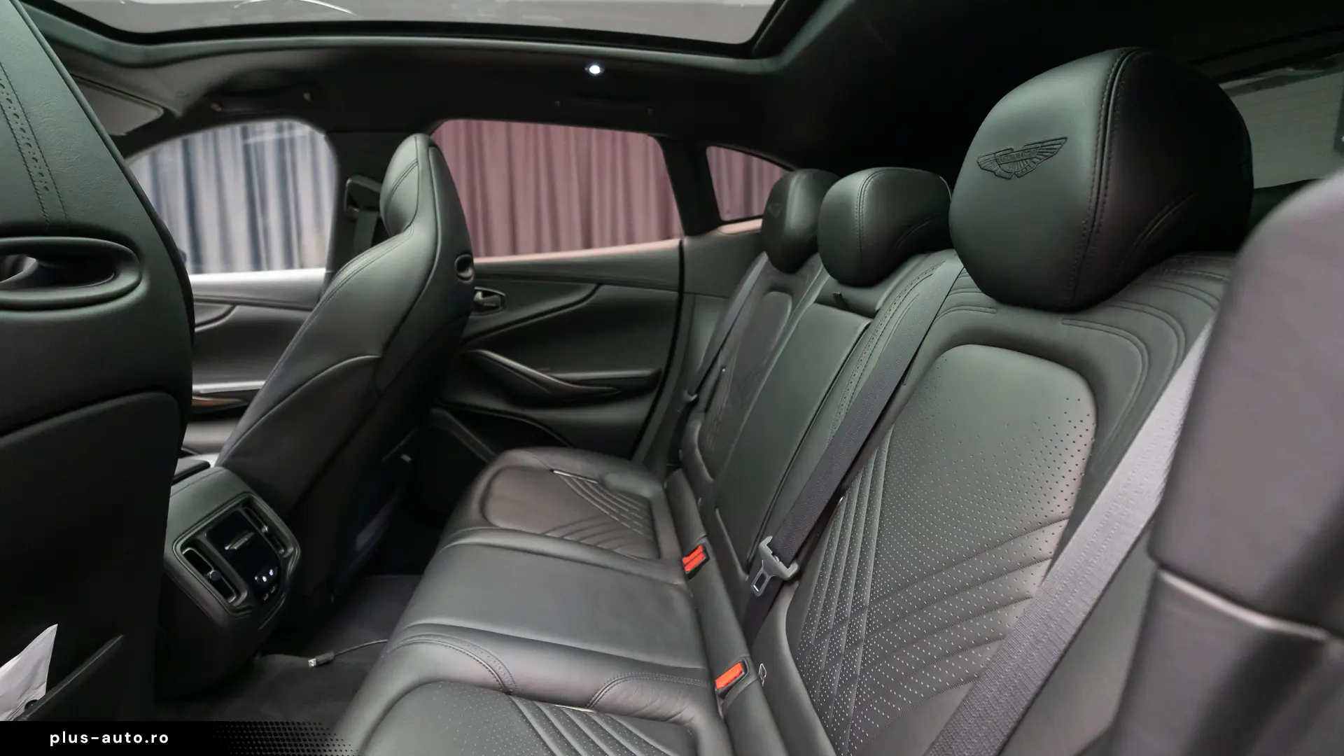 Aston Martin DBX V8 4.0 Bi-Turbo-Dynamic-Indulgence Pack