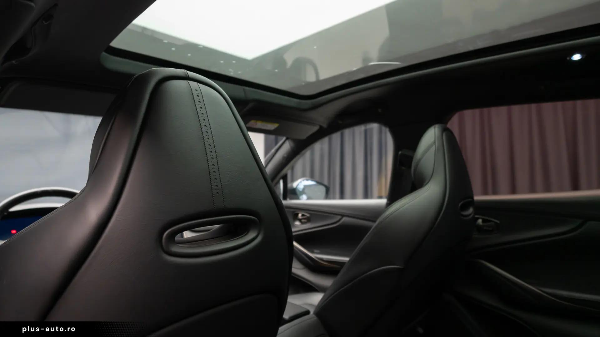 Aston Martin DBX V8 4.0 Bi-Turbo-Dynamic-Indulgence Pack