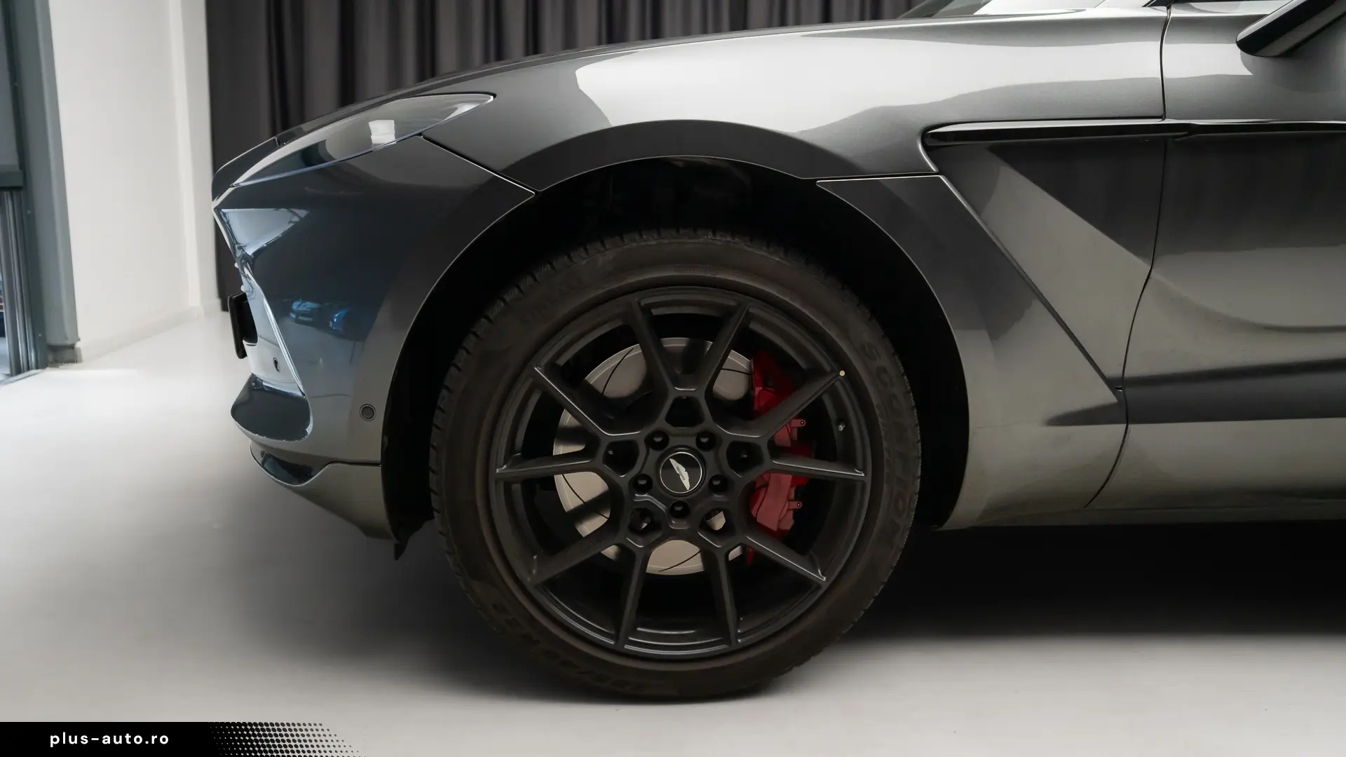 Aston Martin DBX V8 4.0 Bi-Turbo-Dynamic-Indulgence Pack
