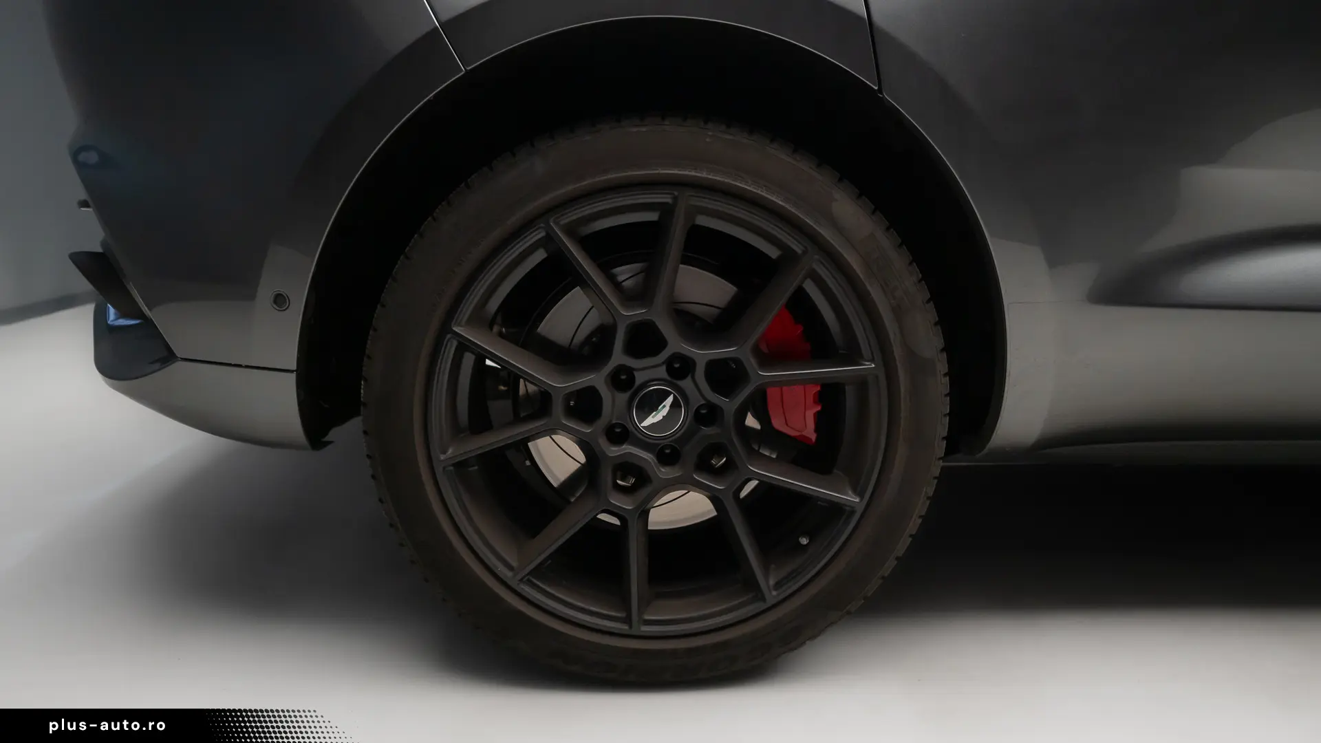Aston Martin DBX V8 4.0 Bi-Turbo-Dynamic-Indulgence Pack