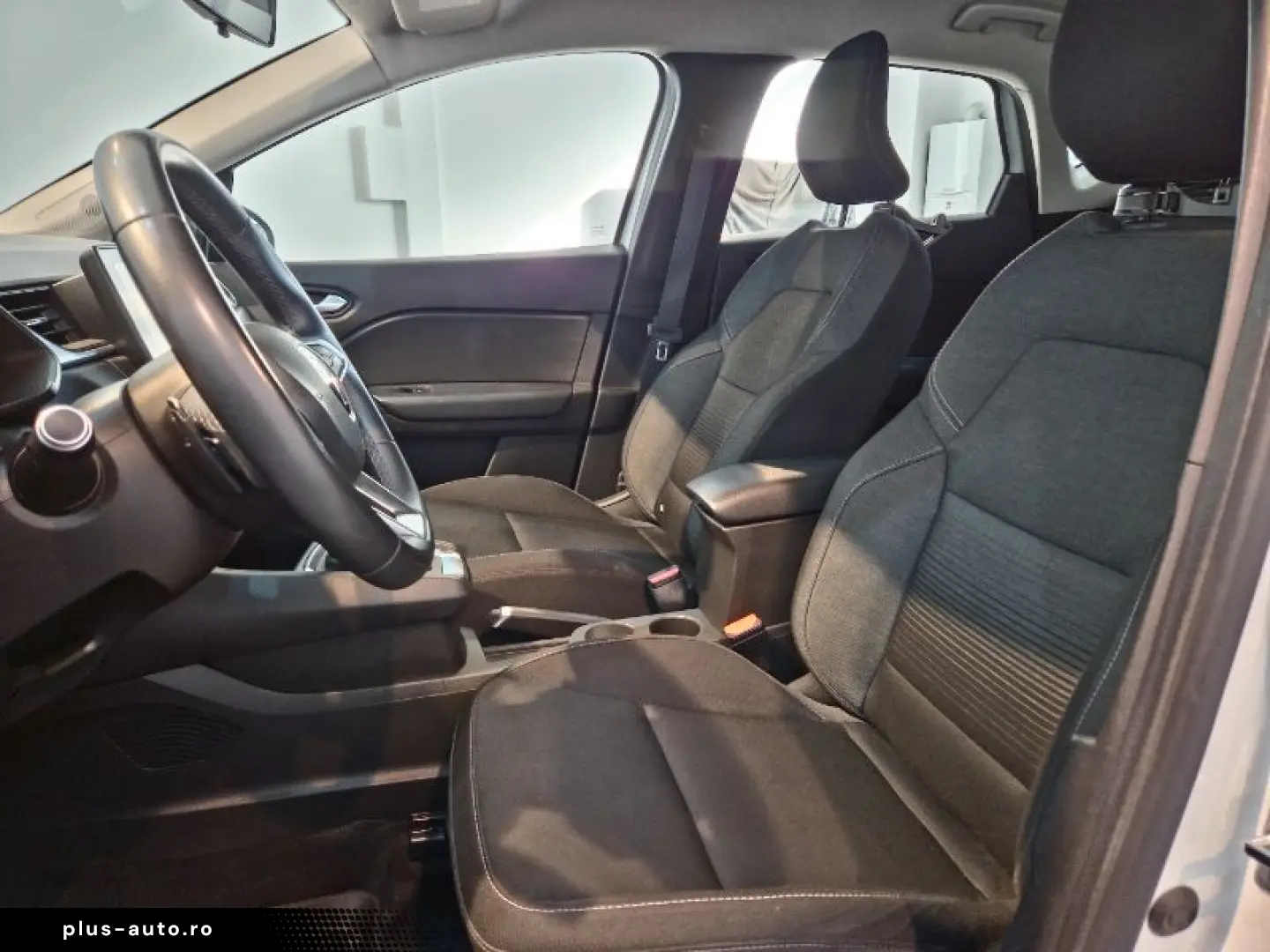 RENAULT CAPTUR 1.3 TCe MHEV 140CP Zen