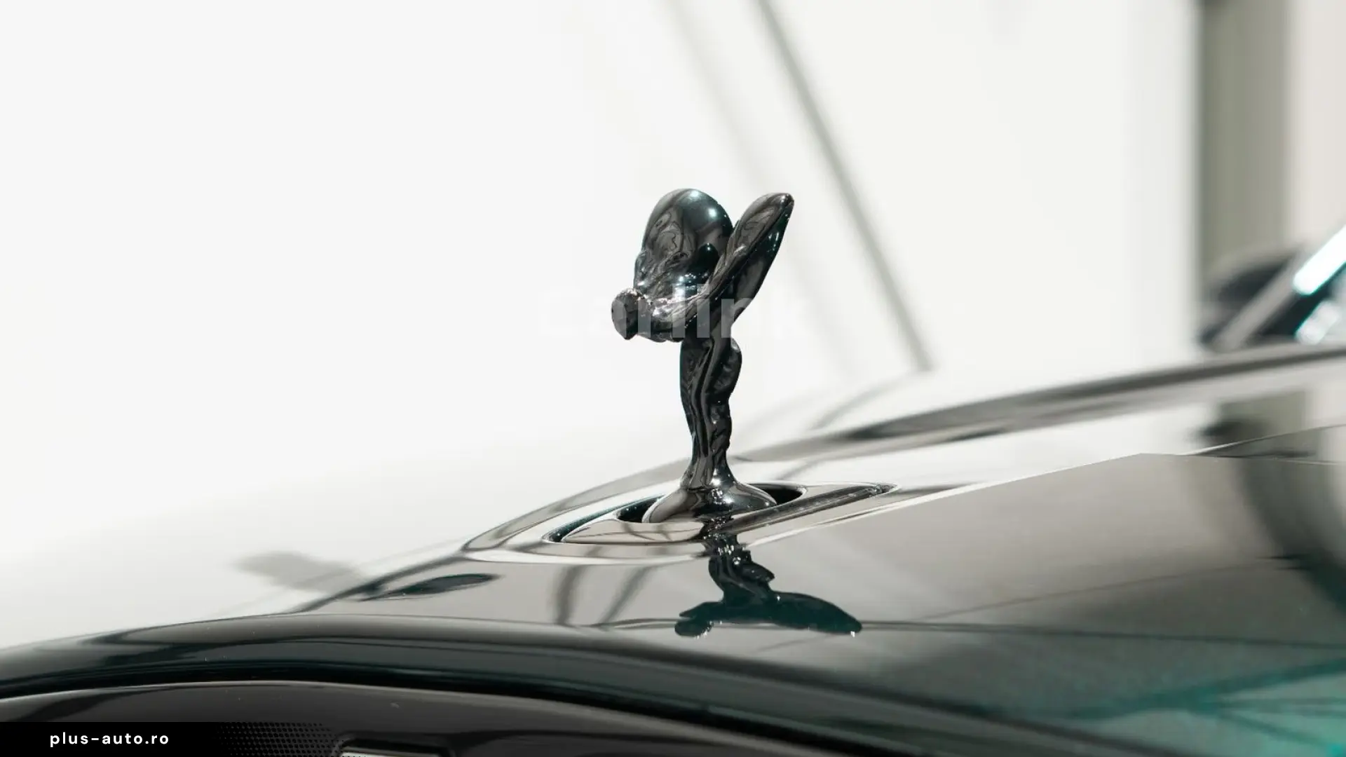 Rolls-Royce Cullinan Series II Black Badge -DARK