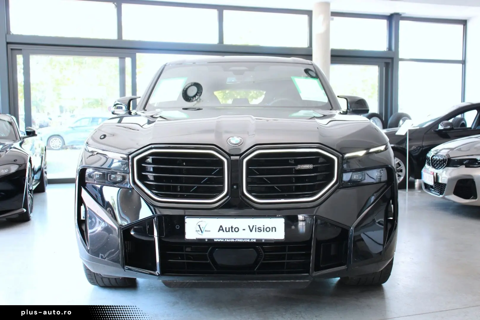 BMW XM (G09)  A-LED ACC B&W HUD 360  SoftClose SHZ