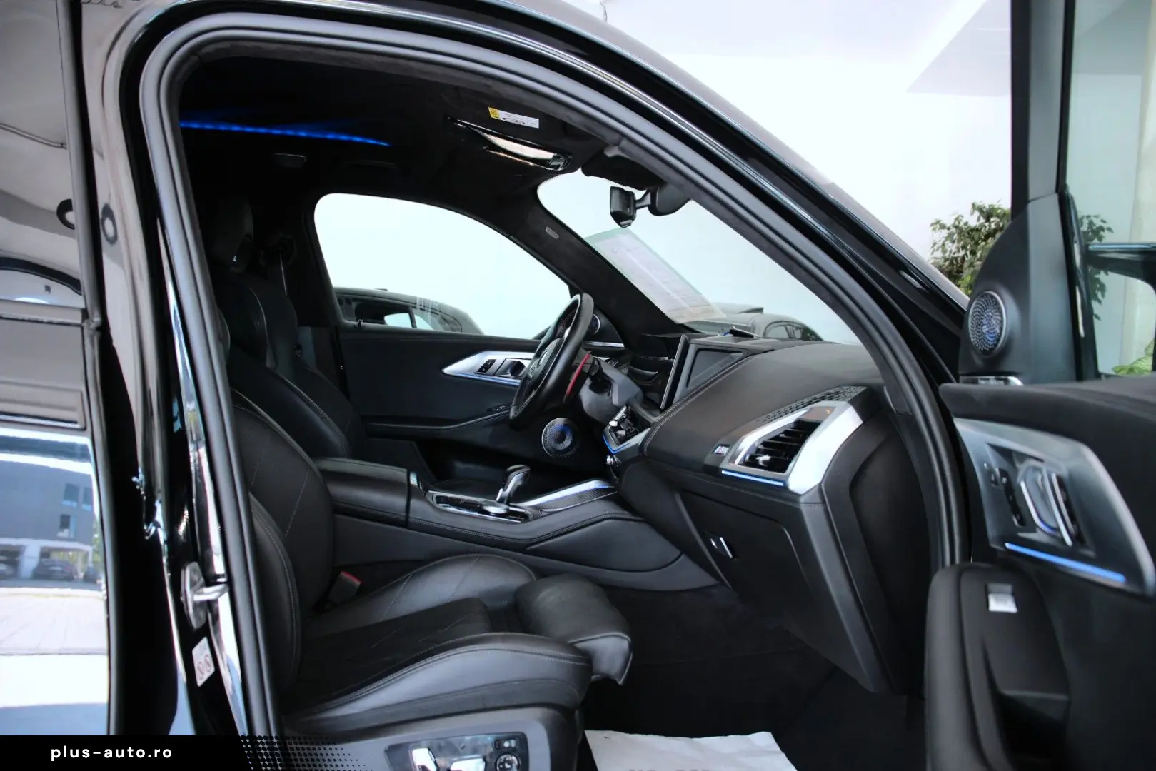 BMW XM (G09)  A-LED ACC B&W HUD 360  SoftClose SHZ
