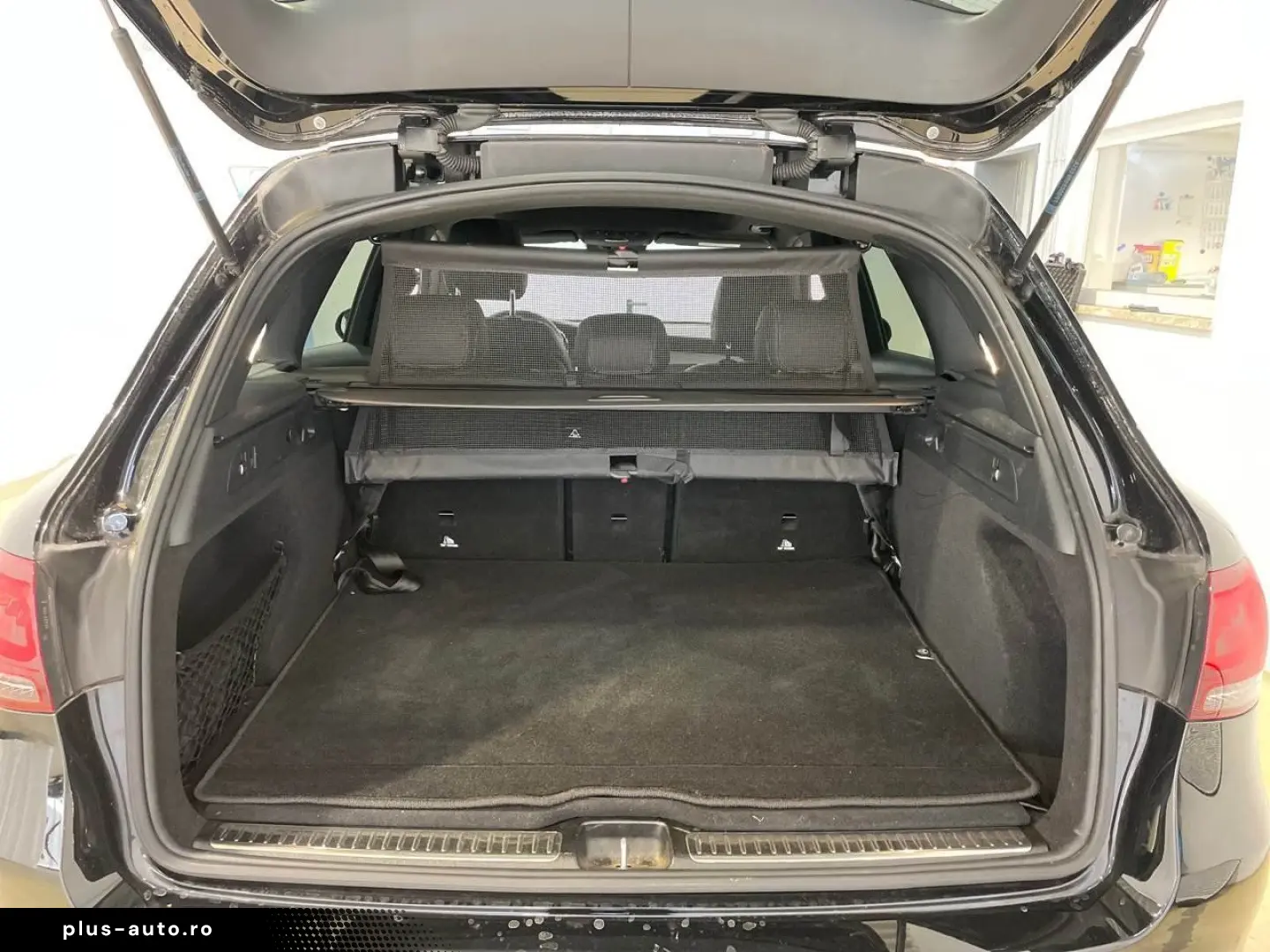 MERCEDES-BENZ GLC 220 d 4Matic Airmatic AHK Pano S-Dach