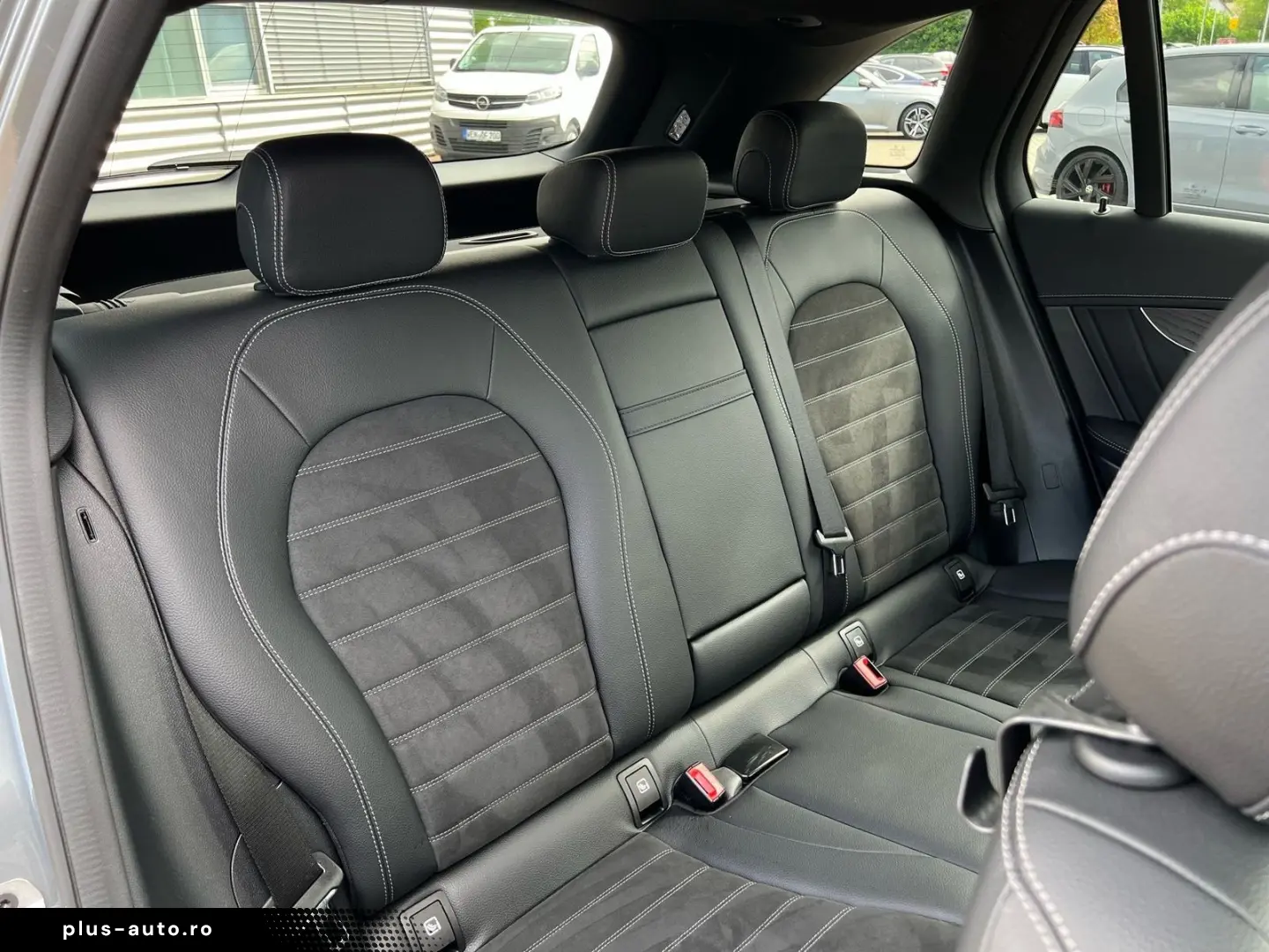 MERCEDES-BENZ GLC 200 4Matic AMG Line AHK RFK Shz Navi