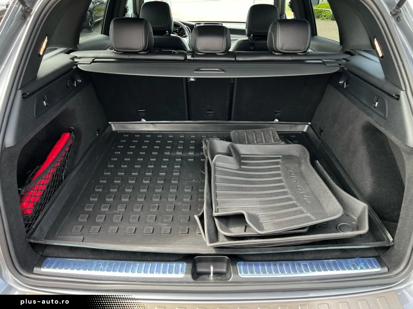 MERCEDES-BENZ GLC 200 4Matic AMG Line AHK RFK Shz Navi