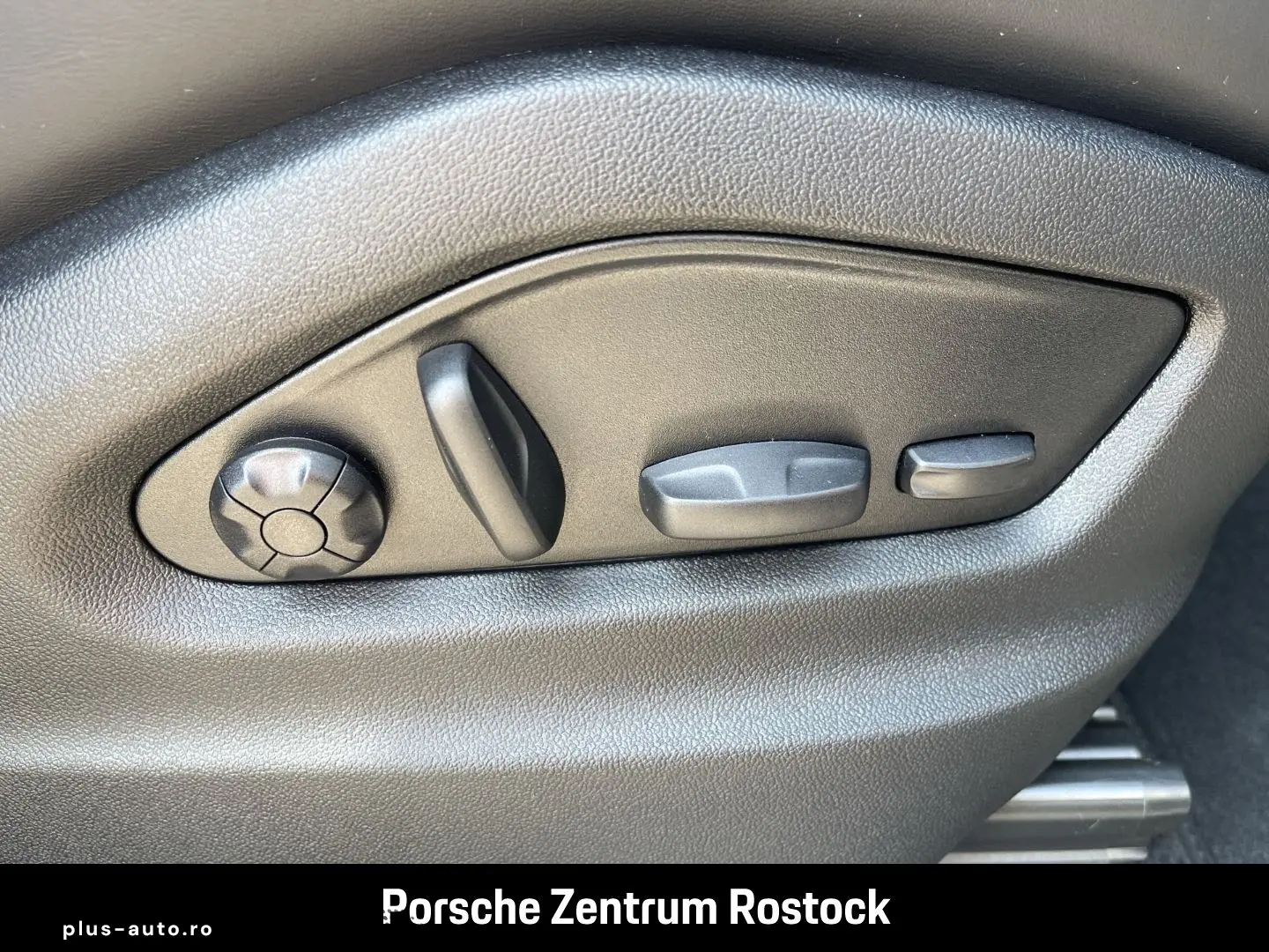 PORSCHE Cayenne BOSE Luftfederung LED-Matrix
