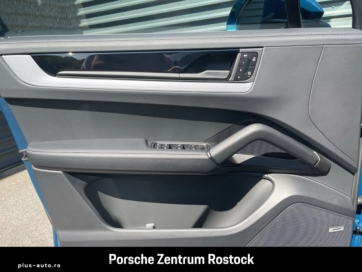PORSCHE Cayenne BOSE Luftfederung LED-Matrix
