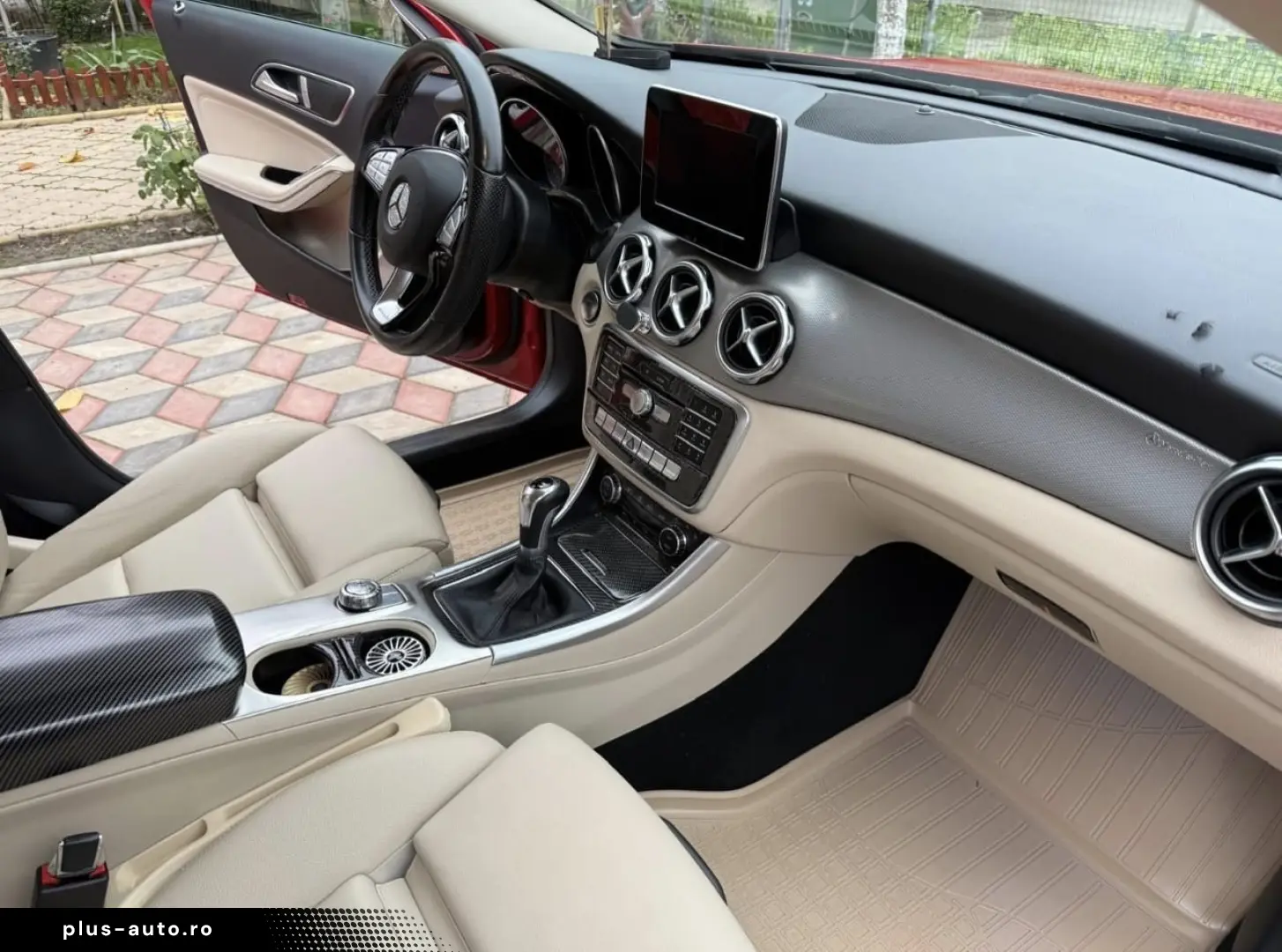 Mercedes-Benz GLA 180
