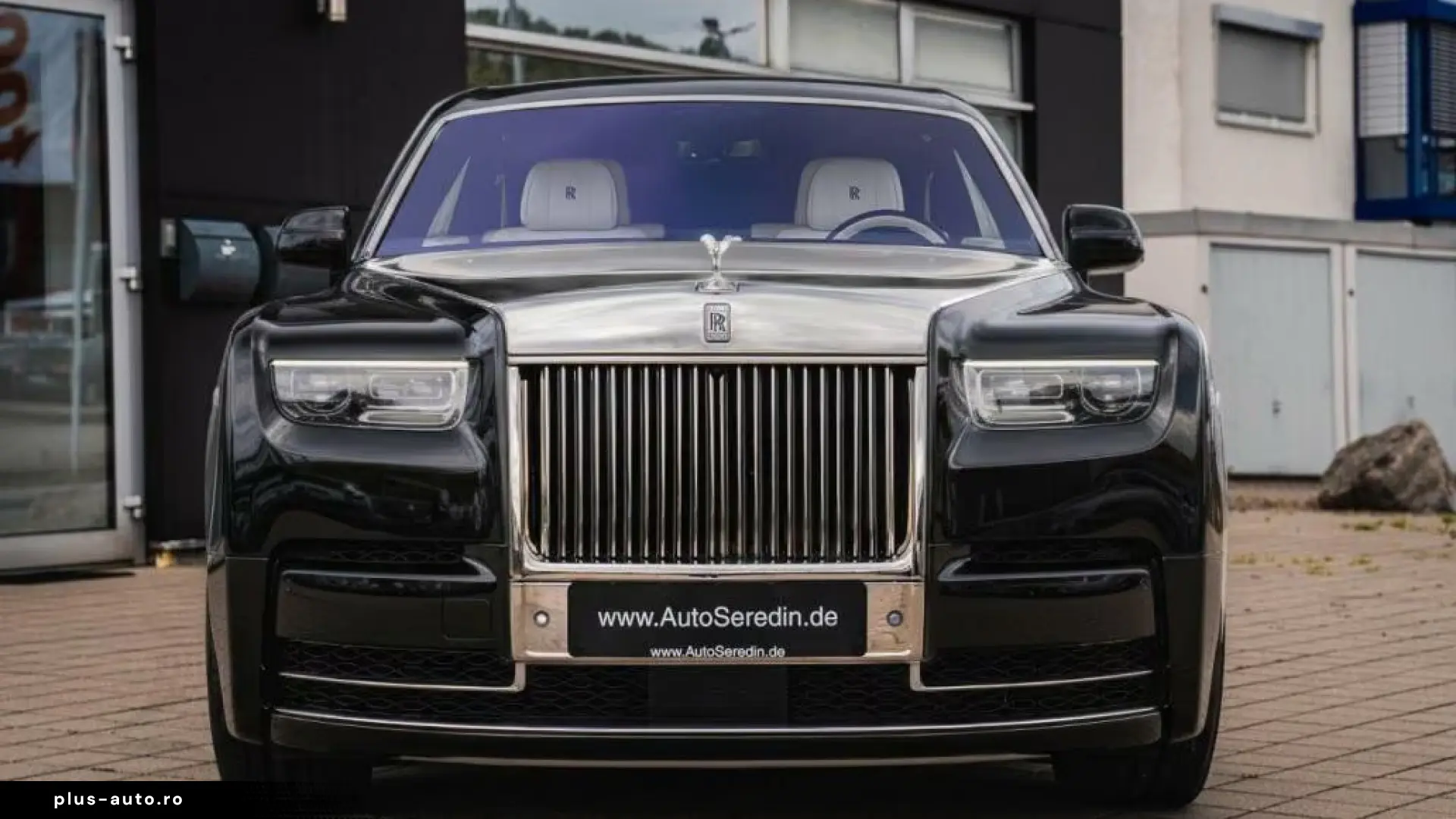 Rolls-Royce Phantom EWB 4-SEATS BESPOKE