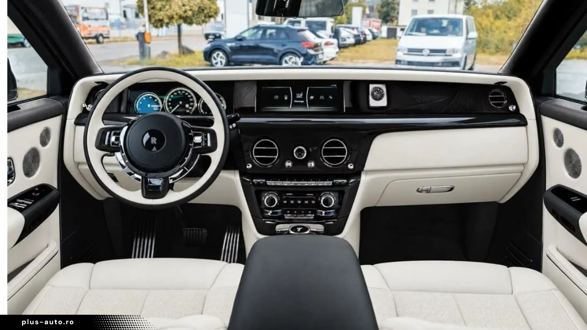 Rolls-Royce Phantom EWB 4-SEATS BESPOKE
