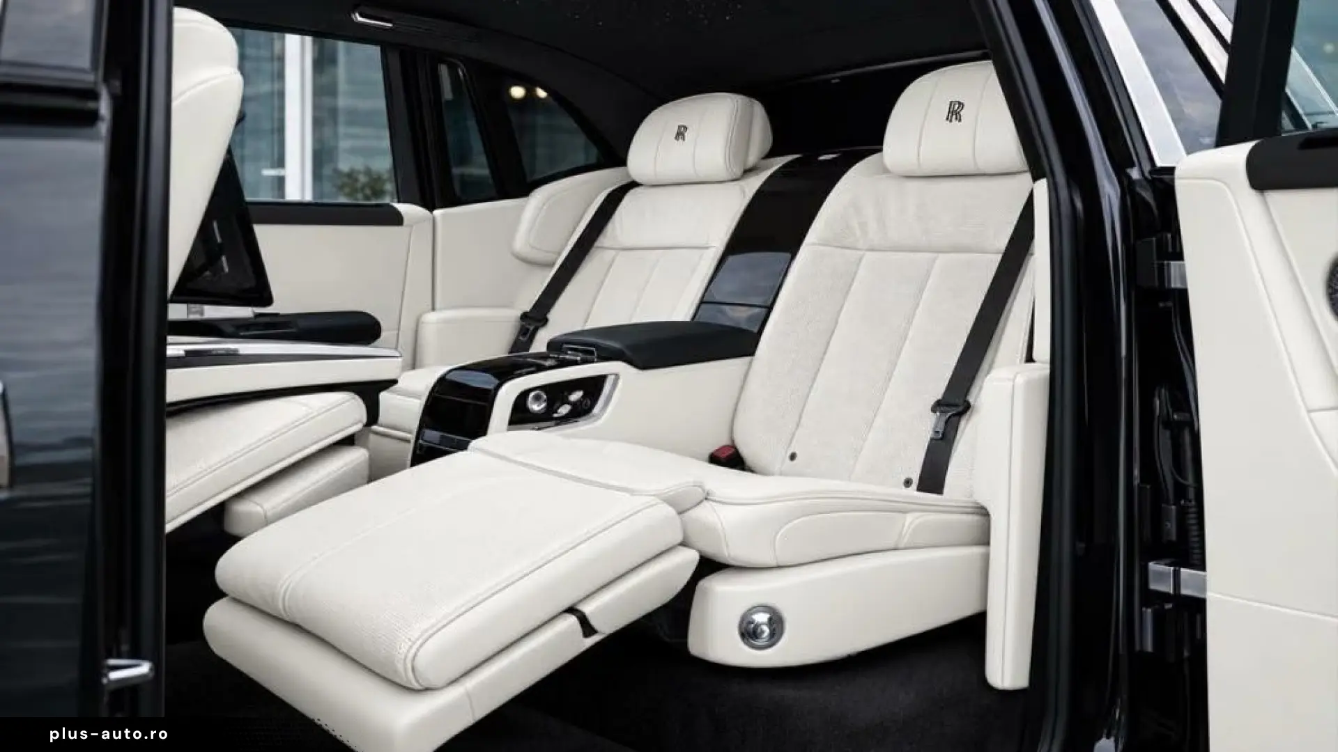 Rolls-Royce Phantom EWB 4-SEATS BESPOKE