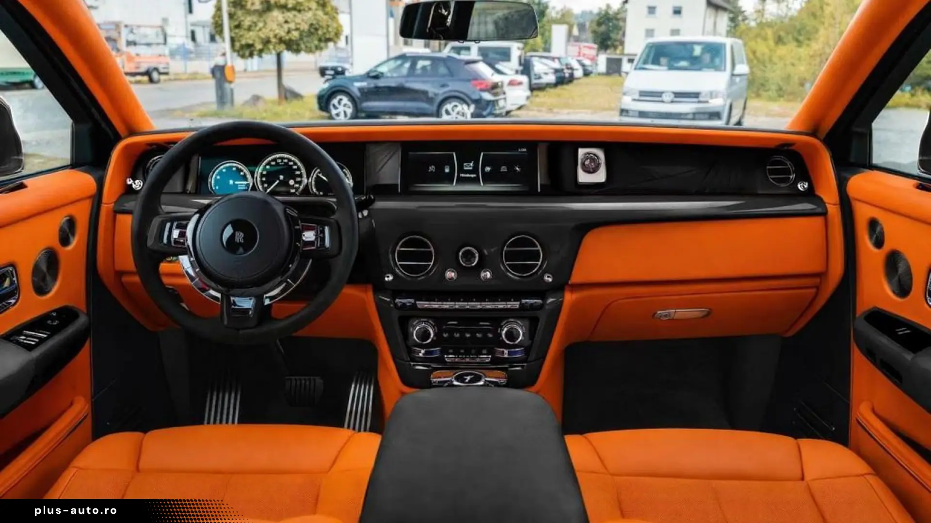 Rolls-Royce Phantom EWB 4-SEATS BESPOKE