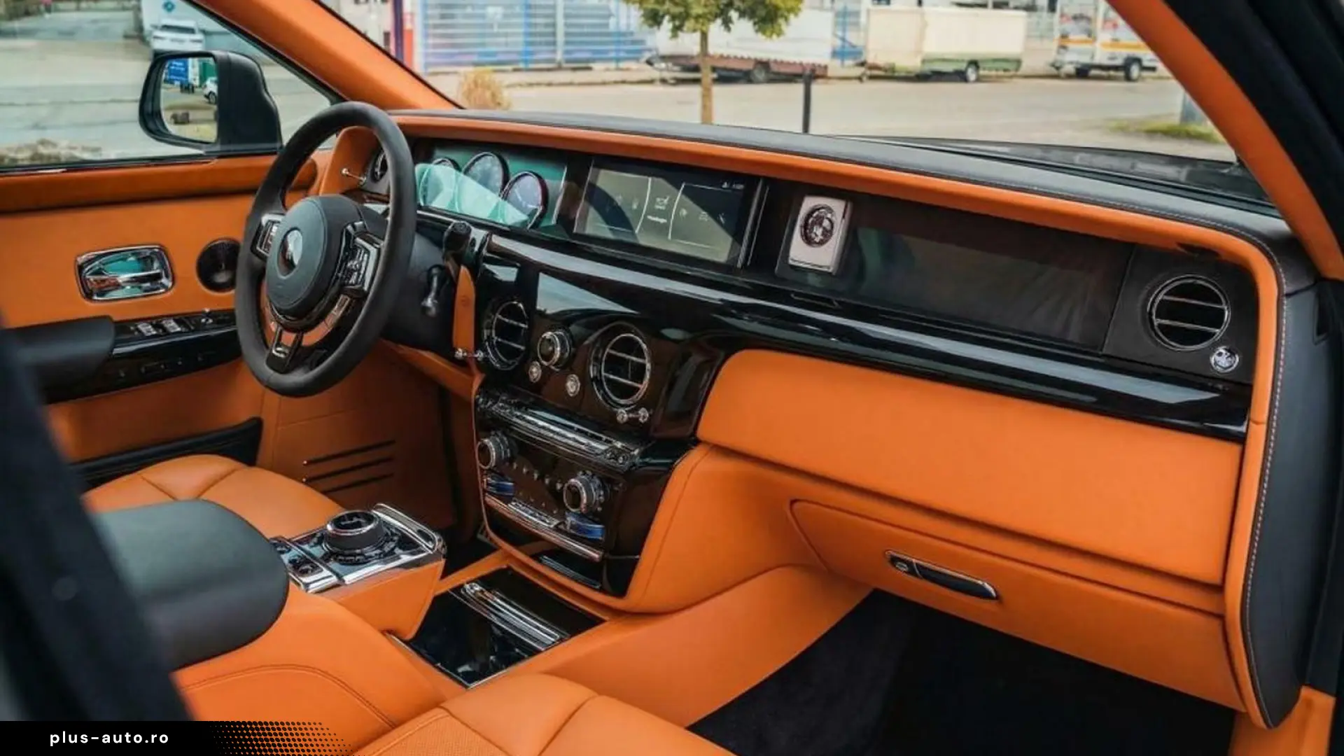 Rolls-Royce Phantom EWB 4-SEATS BESPOKE