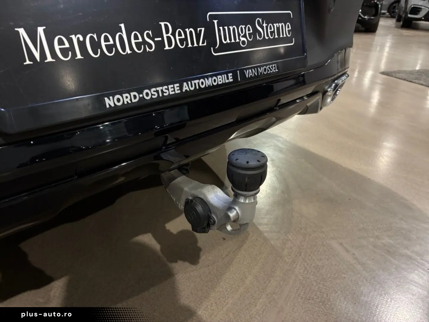 MERCEDES-BENZ GLC 220 d COUPE 4M AMG NIGHT PANO AHK 360
