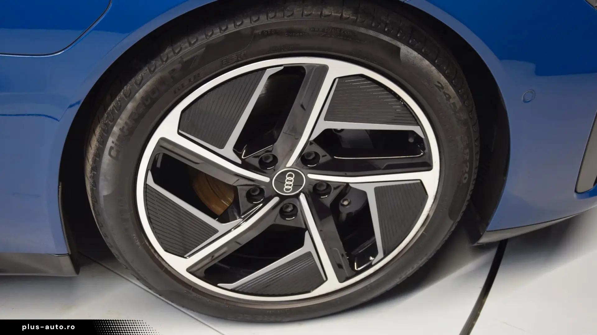 Audi e-tron GT quattro – 530 CP  4x4 PANO