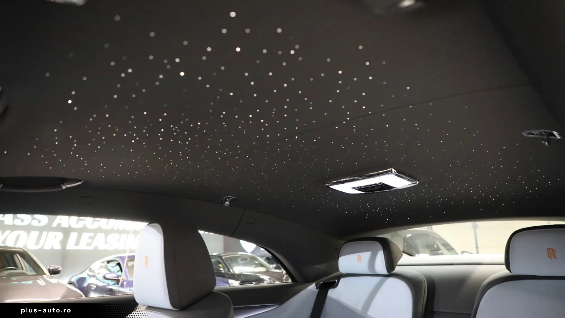 Rolls-Royce Spectre - Starlight roofliner