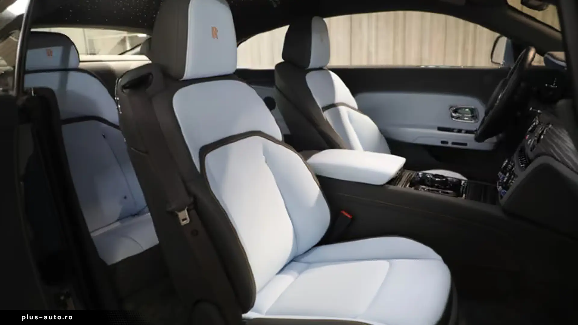 Rolls-Royce Spectre - Starlight roofliner