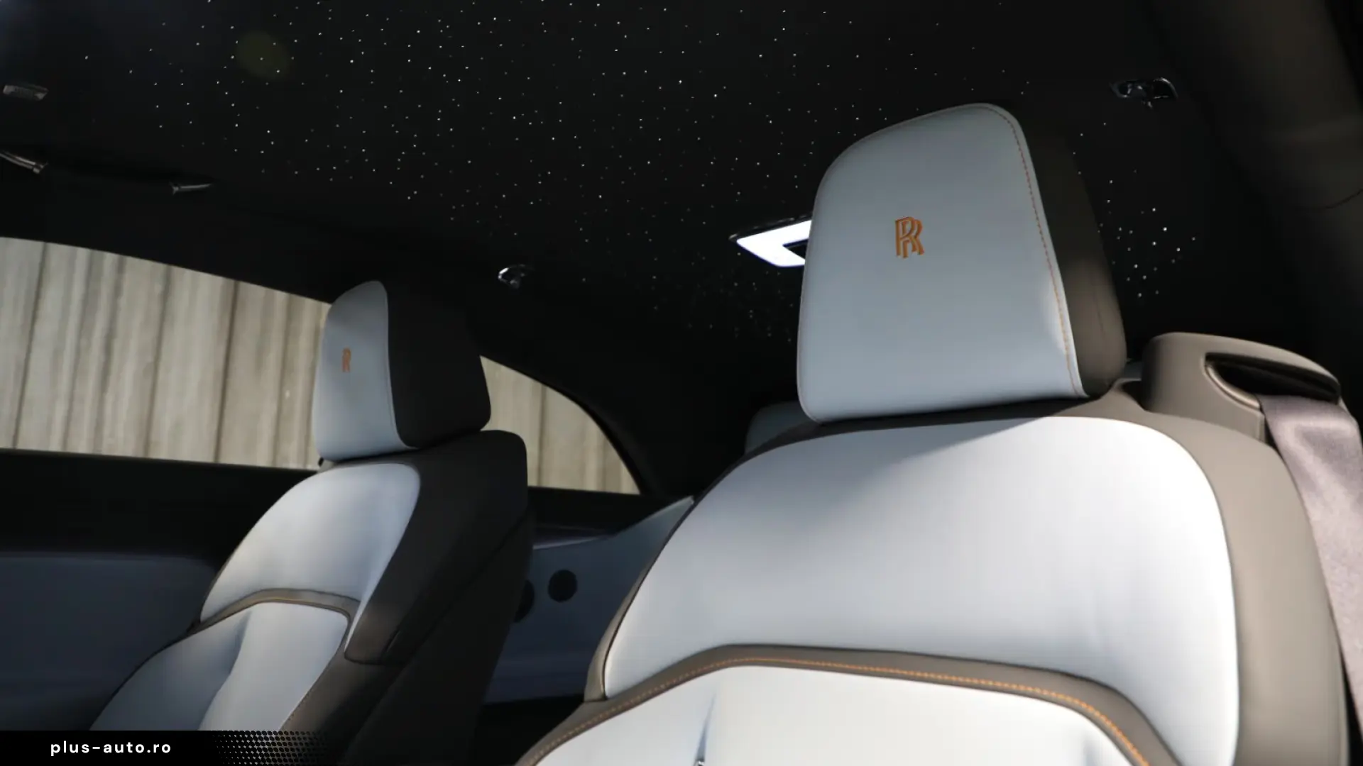 Rolls-Royce Spectre - Starlight roofliner