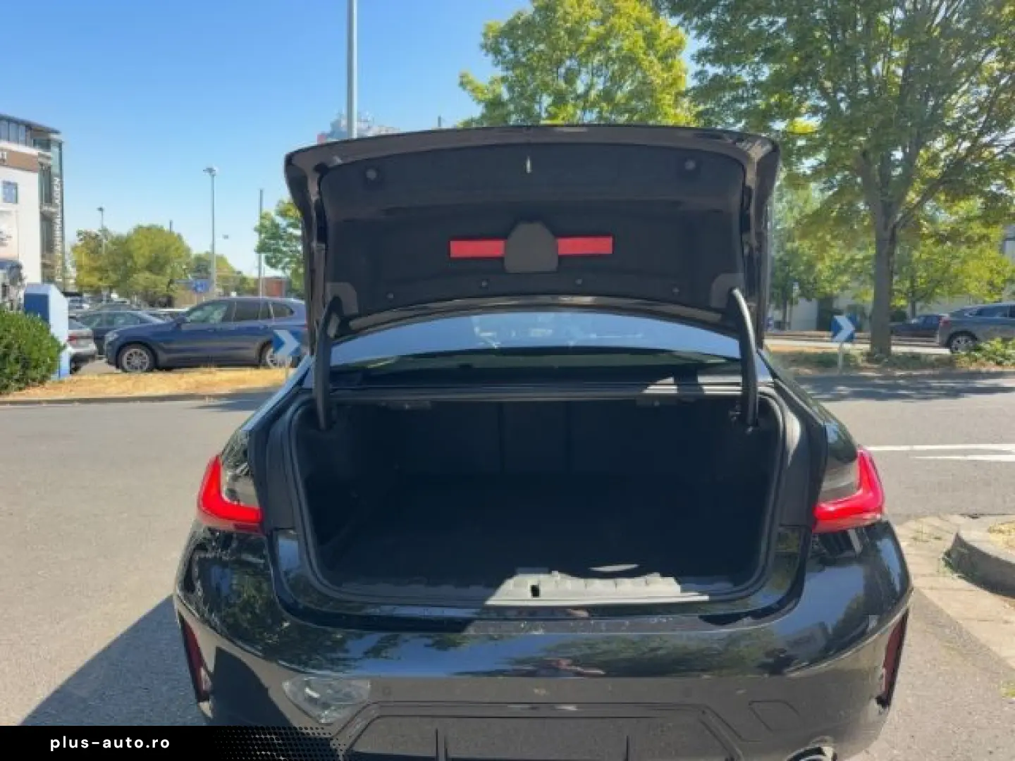 BMW 320 e Limo M-Sport