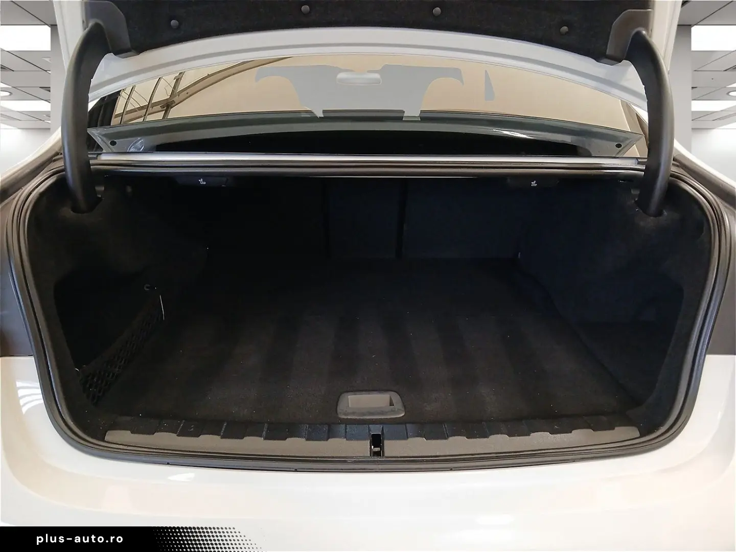 BMW 330e Lim. M Sport Pro