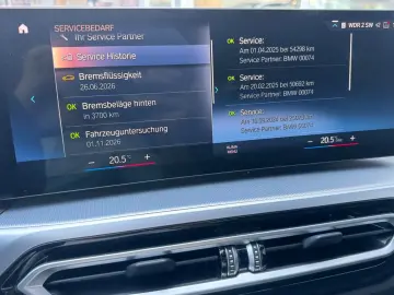 BMW 318i lim M Sport