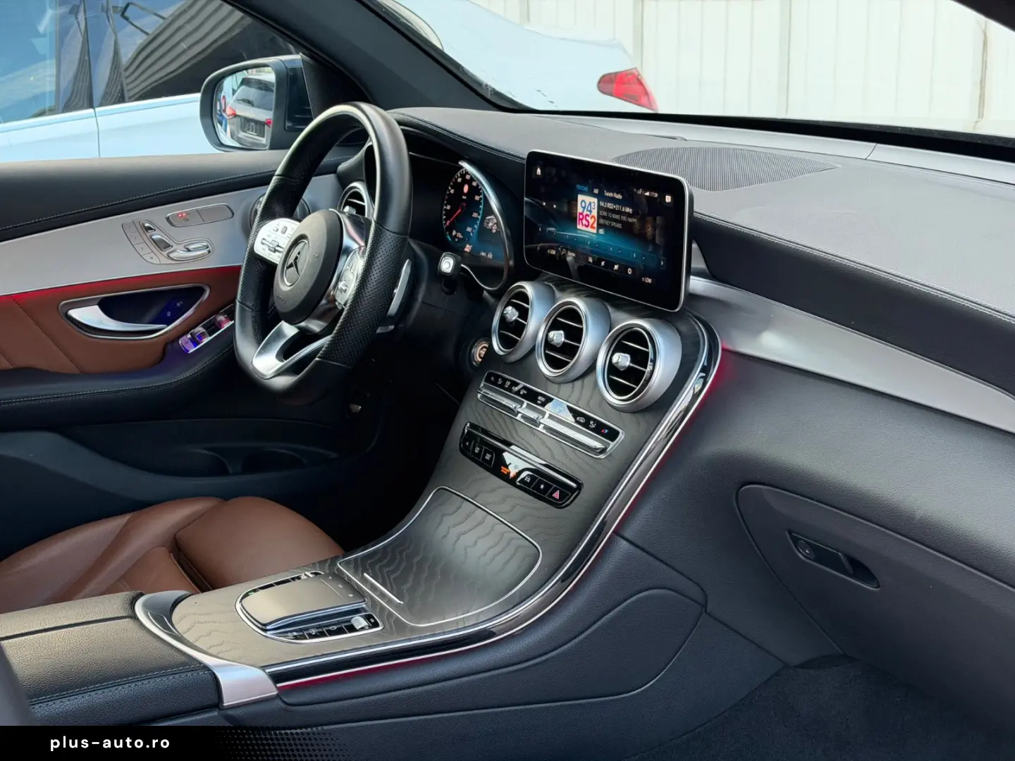 MERCEDES-BENZ GLC300 d AMG Coupe 4Matic_Airmatic