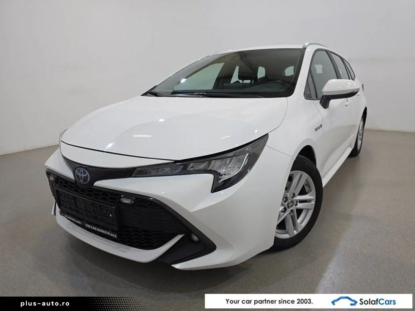 TOYOTA Corolla 1.8 e-CVT Hybrid Dynamic LED Navi Keyle