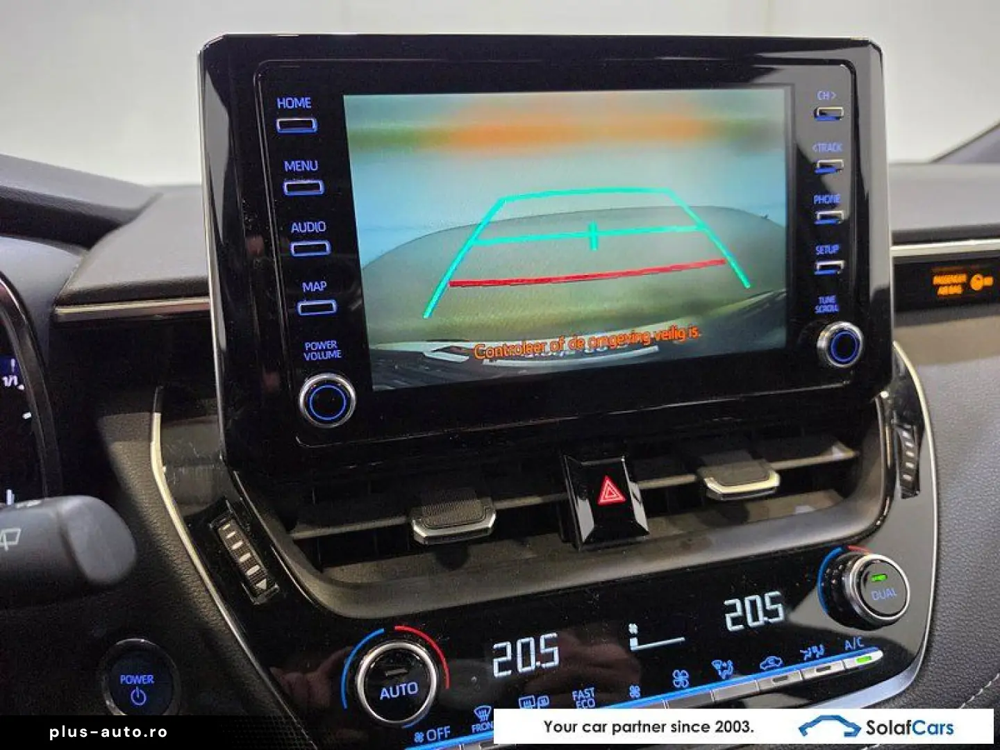 TOYOTA Corolla 1.8 e-CVT Hybrid Dynamic LED Navi Keyle