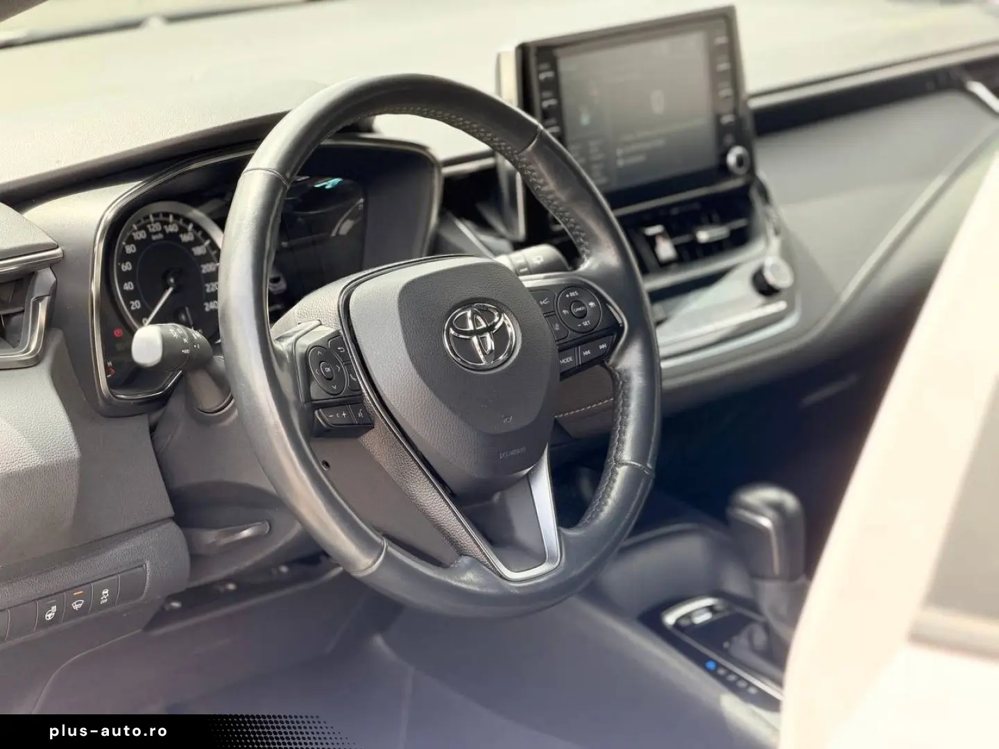 TOYOTA Corolla Hybrid Comfort LED NAV KAMERA