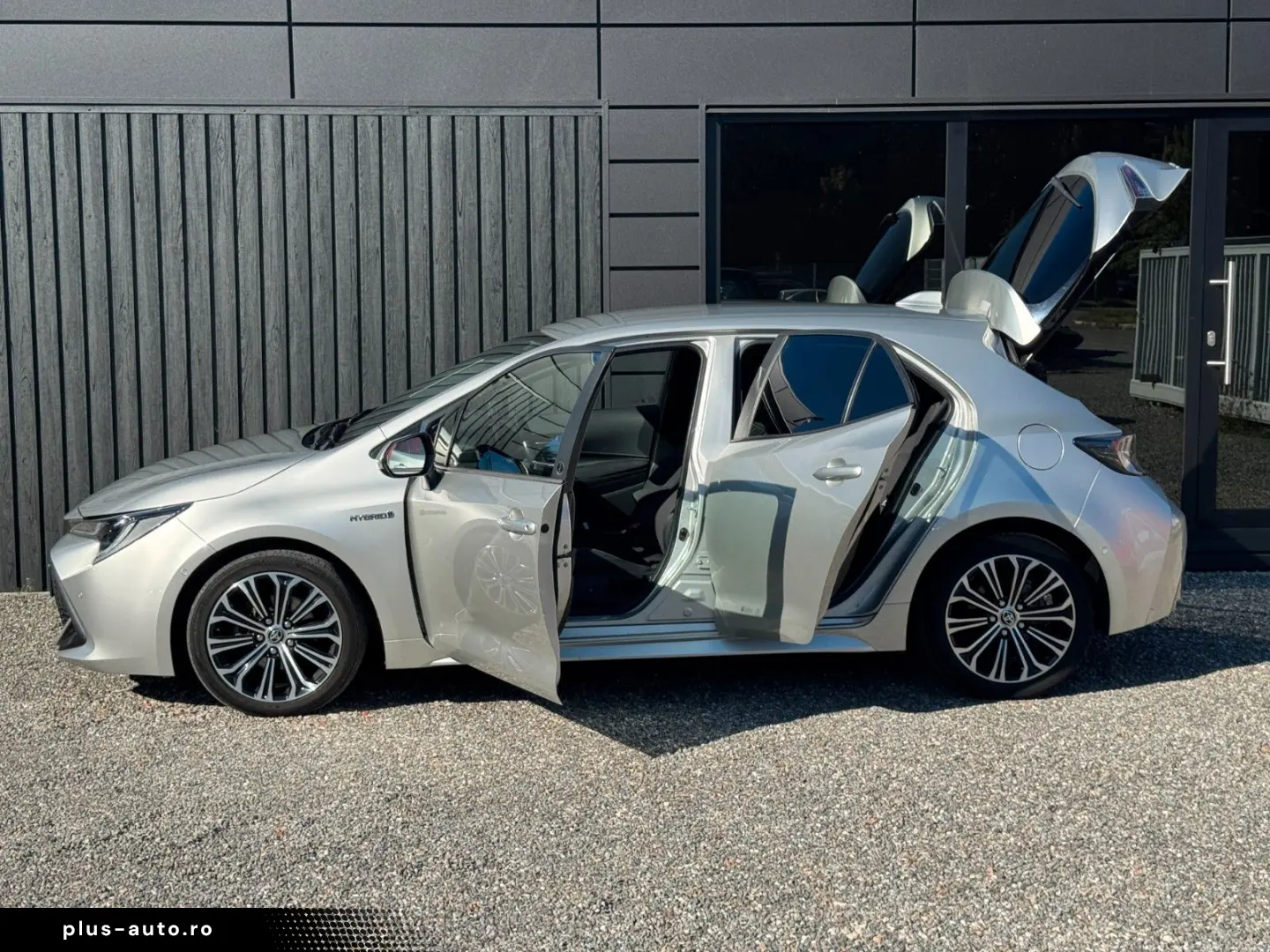 TOYOTA Corolla 1.8l Hybrid Team D Technik Paket 17 Alu