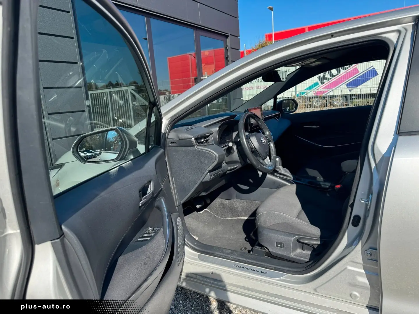 TOYOTA Corolla 1.8l Hybrid Team D Technik Paket 17 Alu