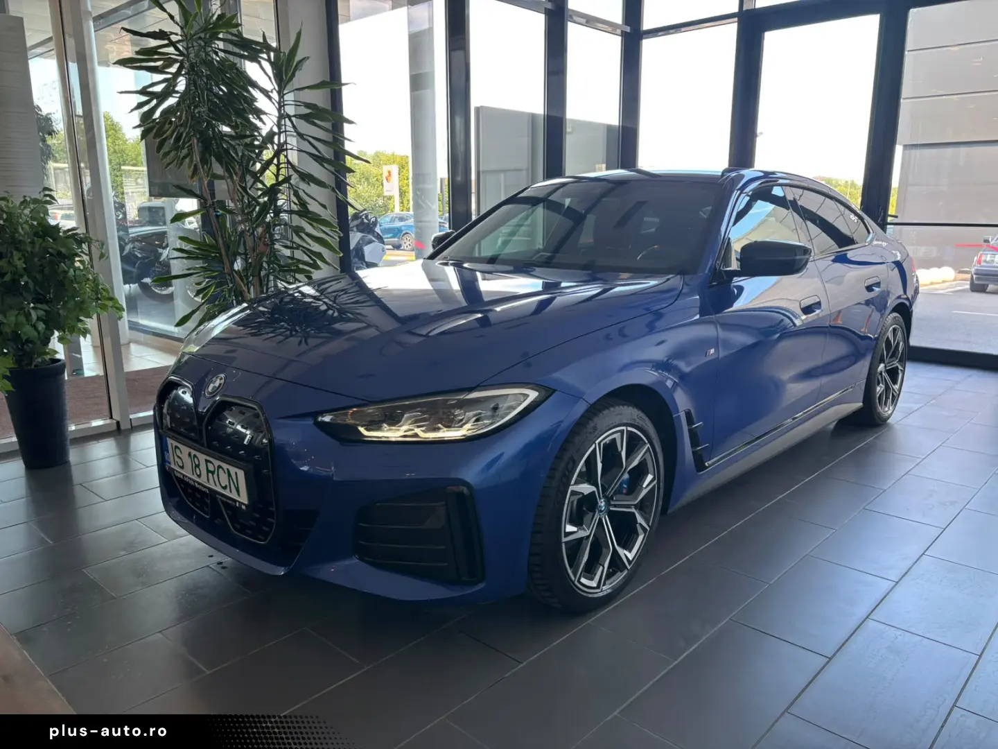 BMW i4