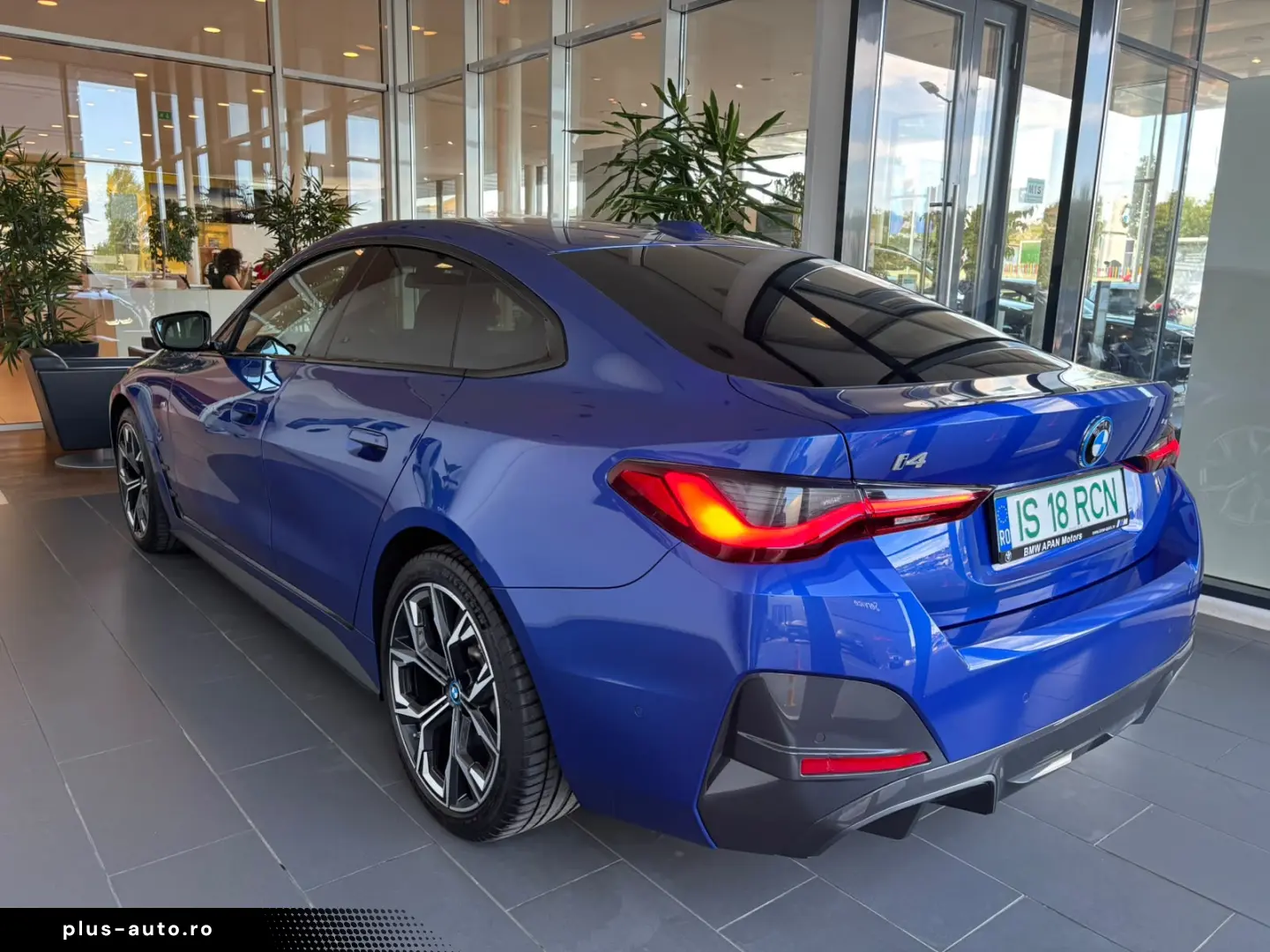 BMW i4