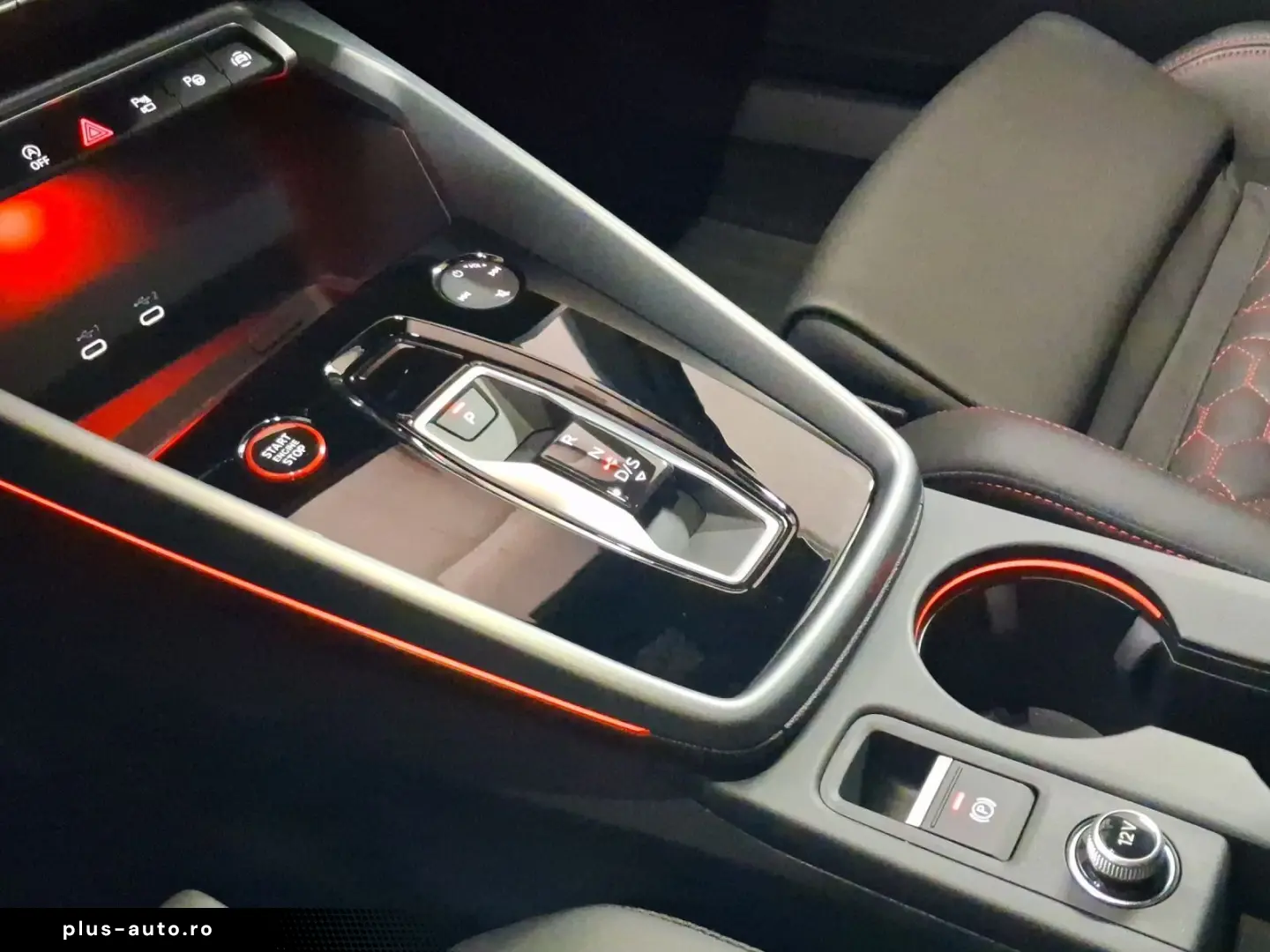 AUDI RS3 Sportback TFSI Q LEDER MEMORY SPORTABGAS MAT