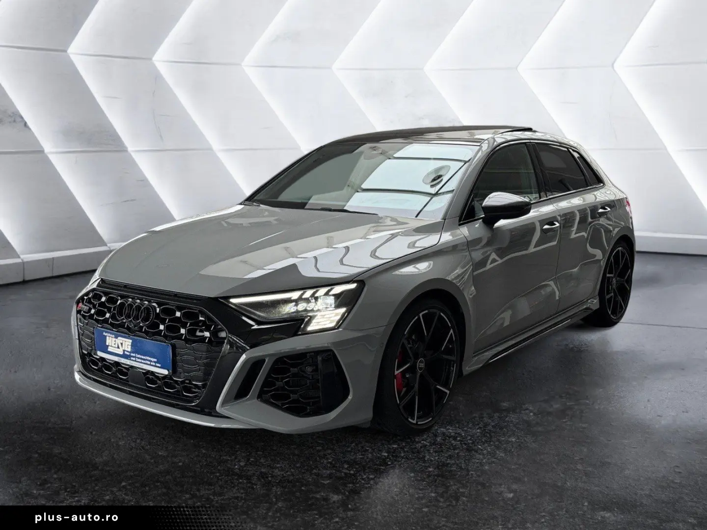 AUDI RS3 Sportback 2.5 TFSI quattro V-MAX   RS-SPORT