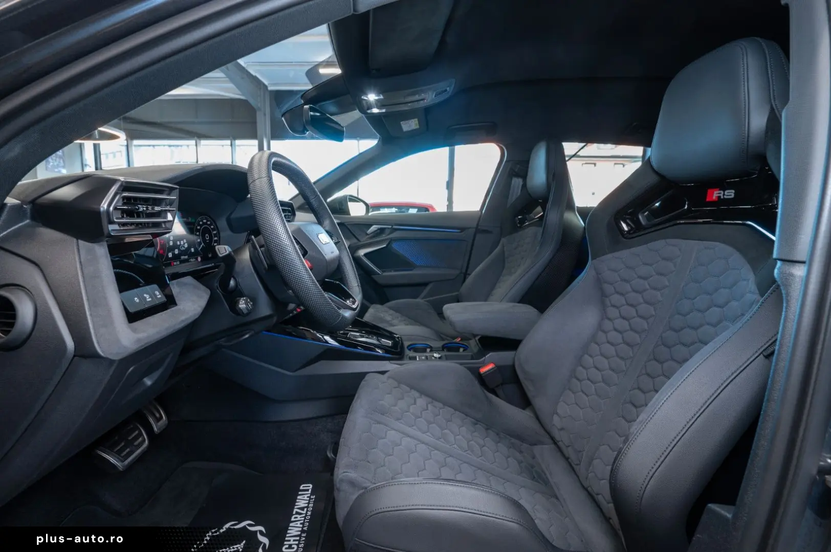 AUDI RS3 SB 2.5 TFSI quat RS-ABGAS CARBON SCHALENSITZ