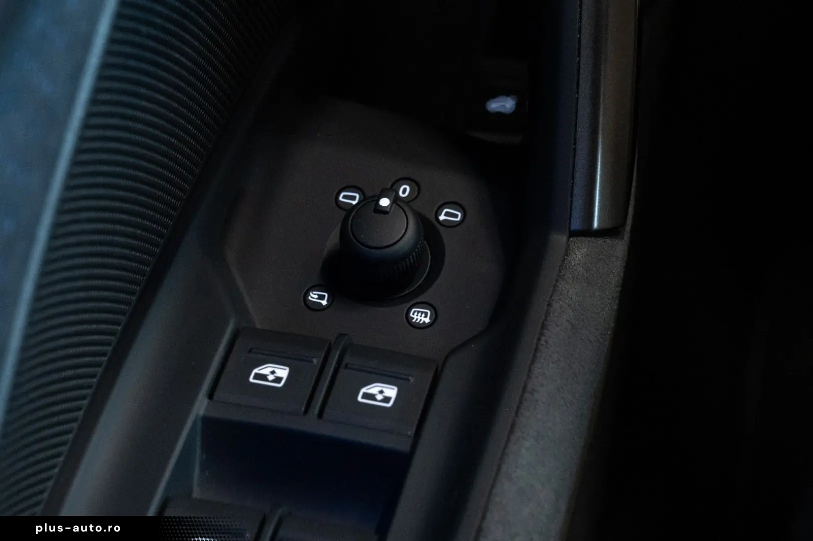 AUDI RS3 SB 2.5 TFSI quat RS-ABGAS CARBON SCHALENSITZ