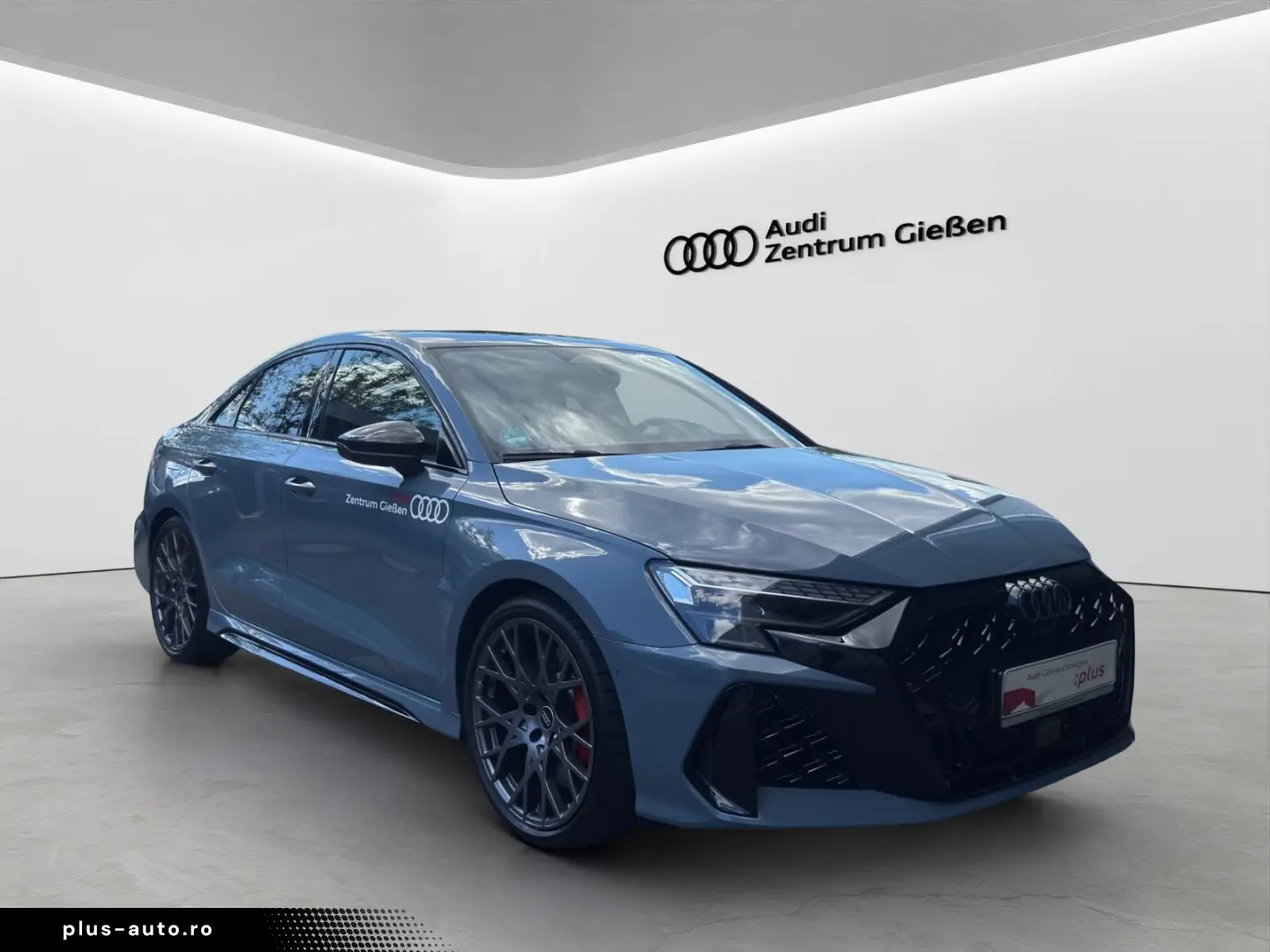 AUDI RS 3 Limousine 2.5 TFSI quattro Black HuD Matrix