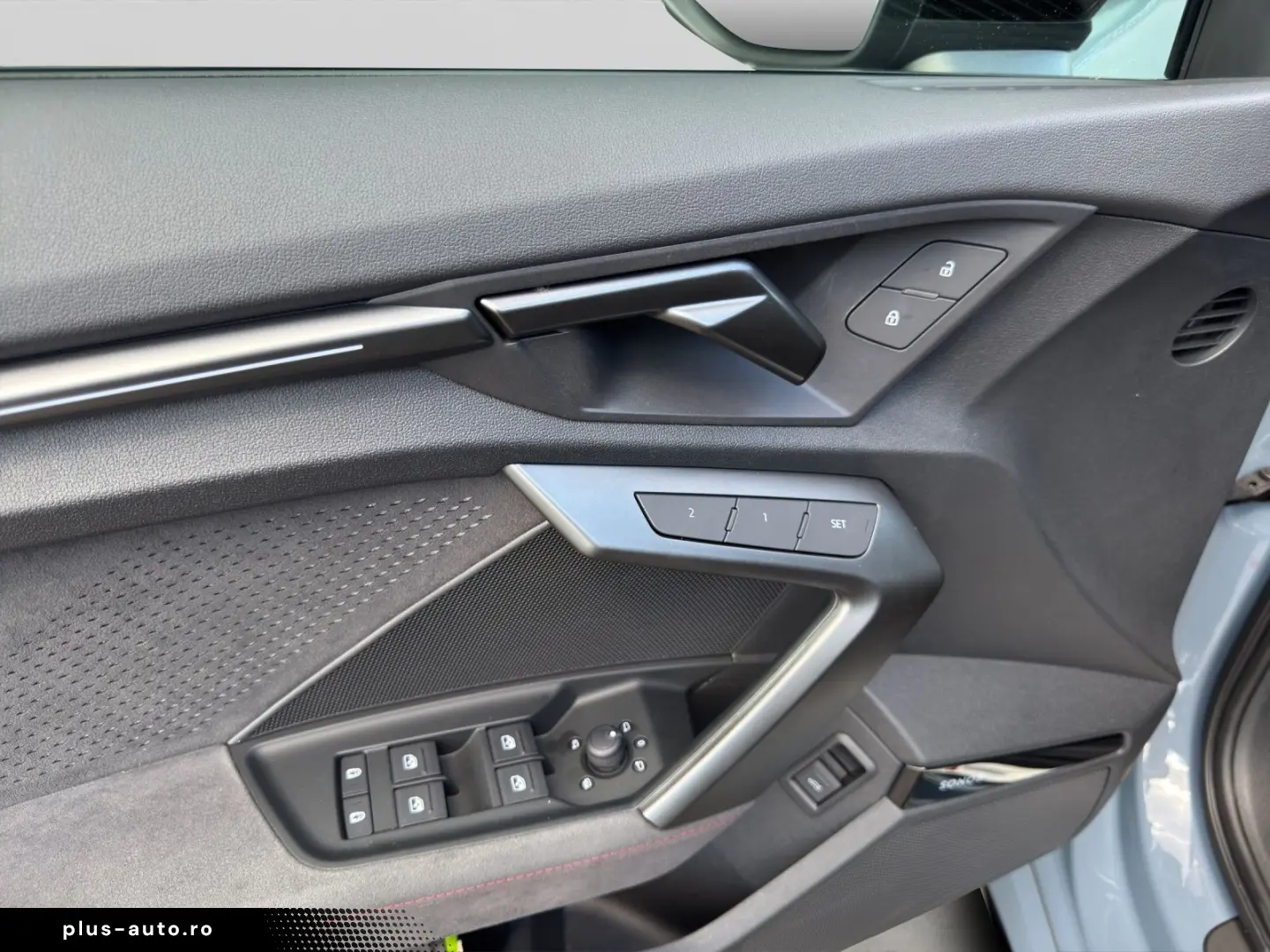 AUDI RS 3 Limousine 2.5 TFSI quattro Black HuD Matrix