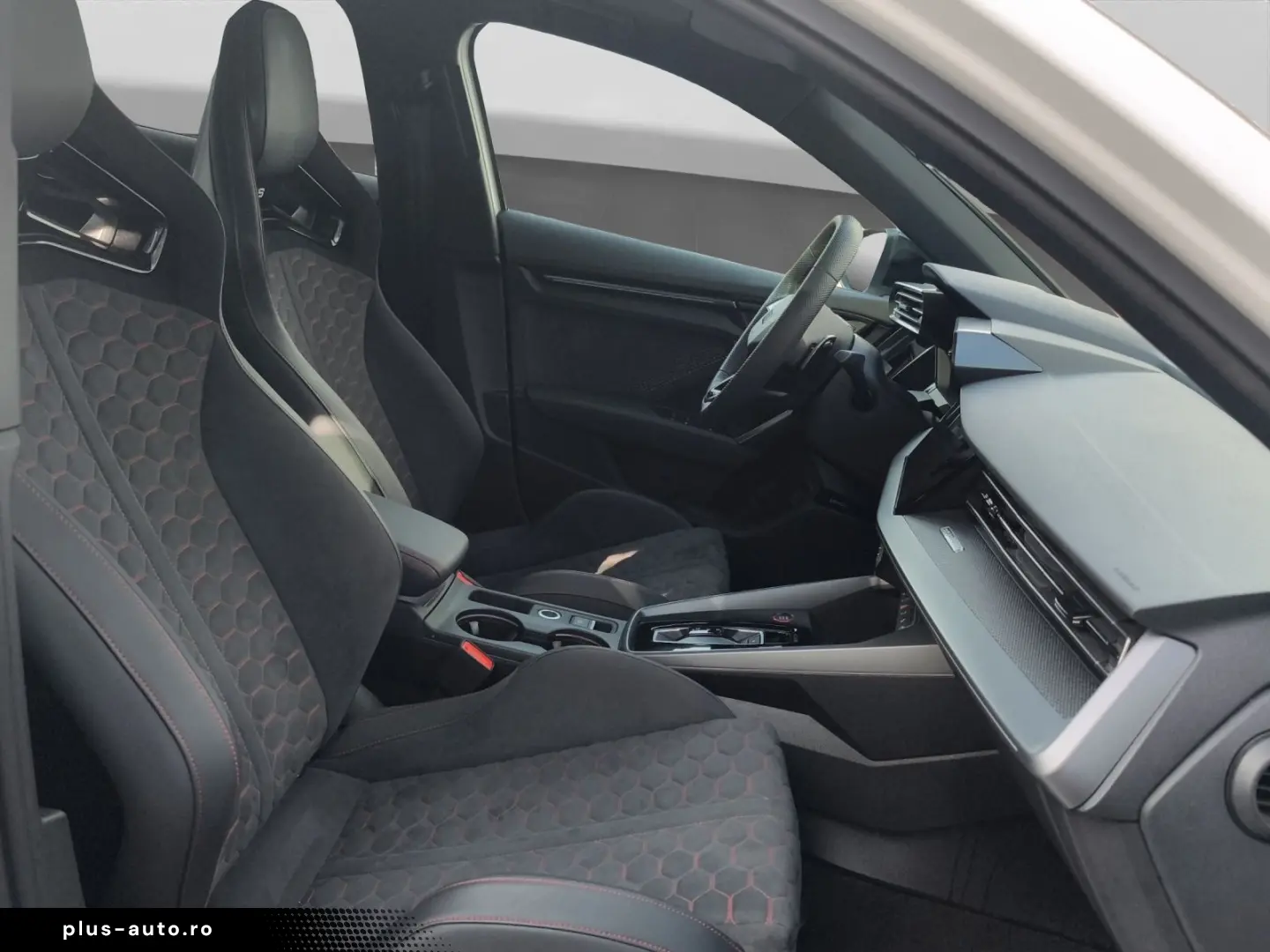 AUDI RS3 Limo TFSI Q PANO RS-SCHALENSITZE SONOS