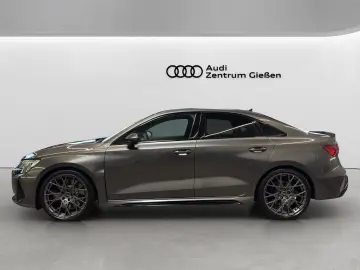 AUDI RS 3 Limousine TFSI quattro basis HuD Pano Matri