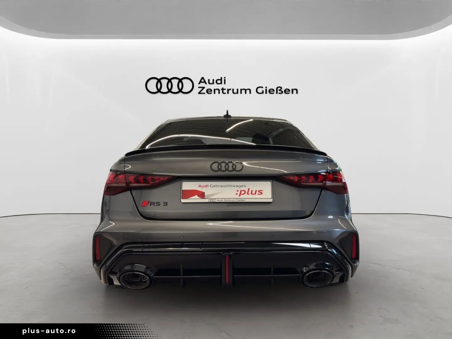 AUDI RS 3 Limousine TFSI quattro basis HuD Pano Matri