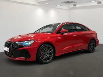 AUDI RS3 Limousine TFSI quattro  HEAD-UP PANO SONOS