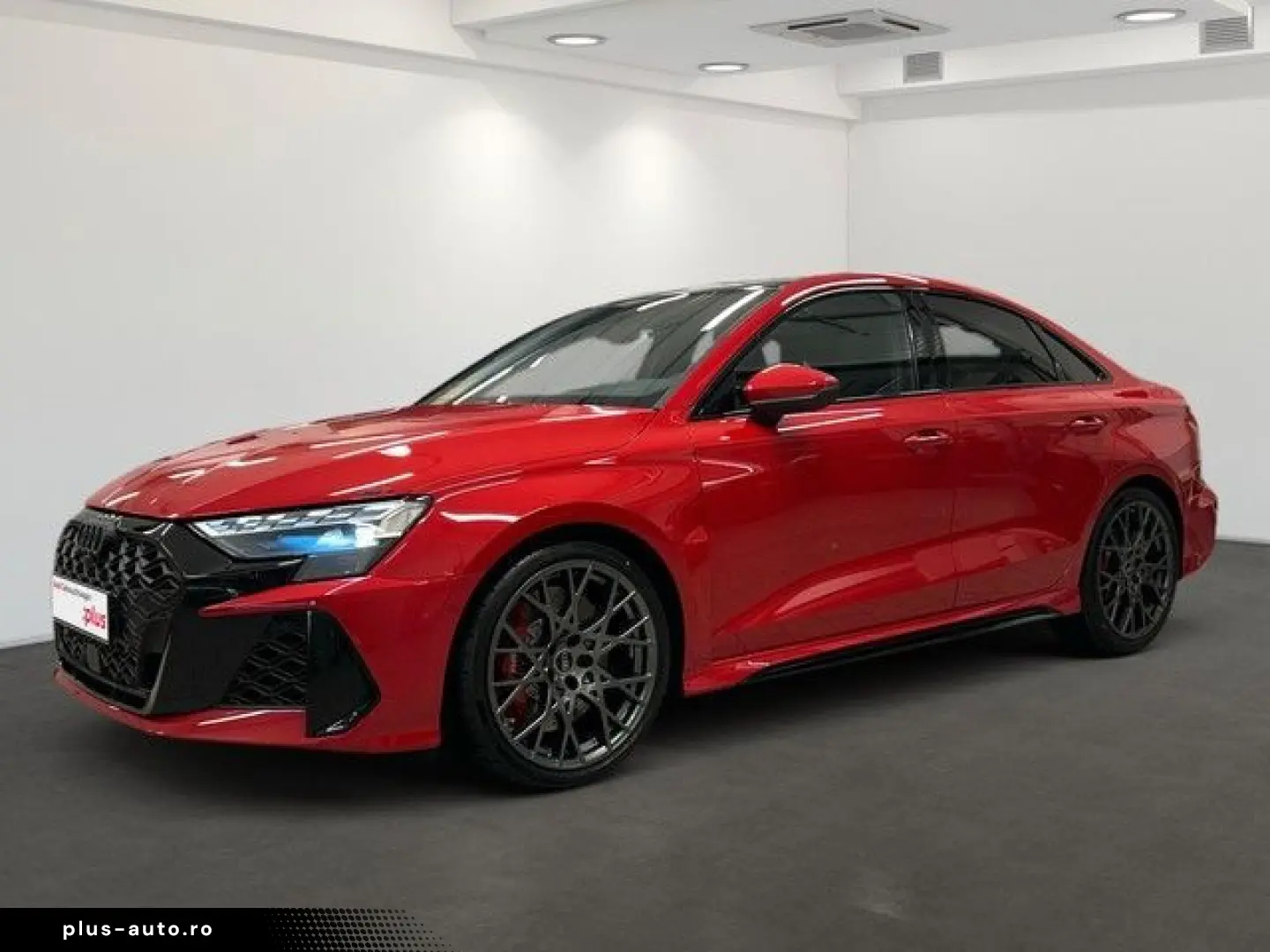 AUDI RS3 Limousine TFSI quattro  HEAD-UP PANO SONOS