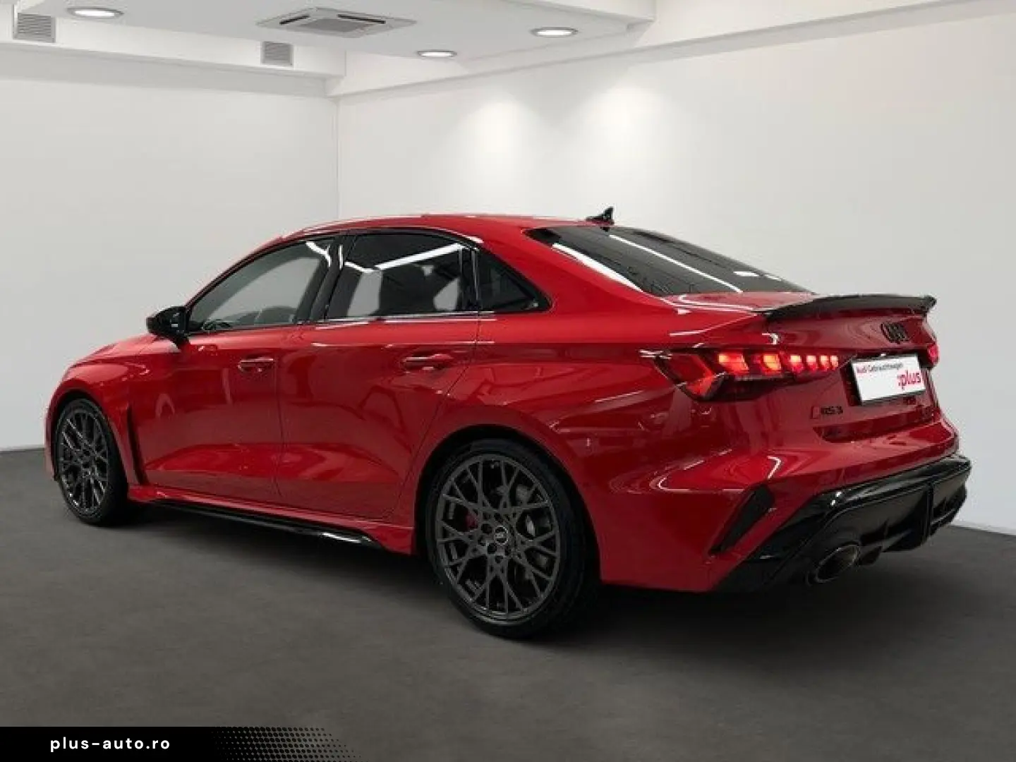 AUDI RS3 Limousine TFSI quattro  HEAD-UP PANO SONOS