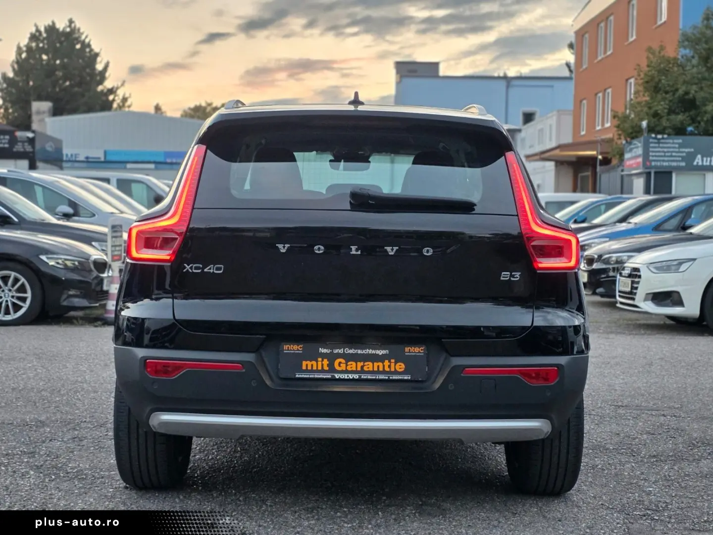 VOLVO XC40 Core  Leder  Pilot-Assyst  Kamera  Google